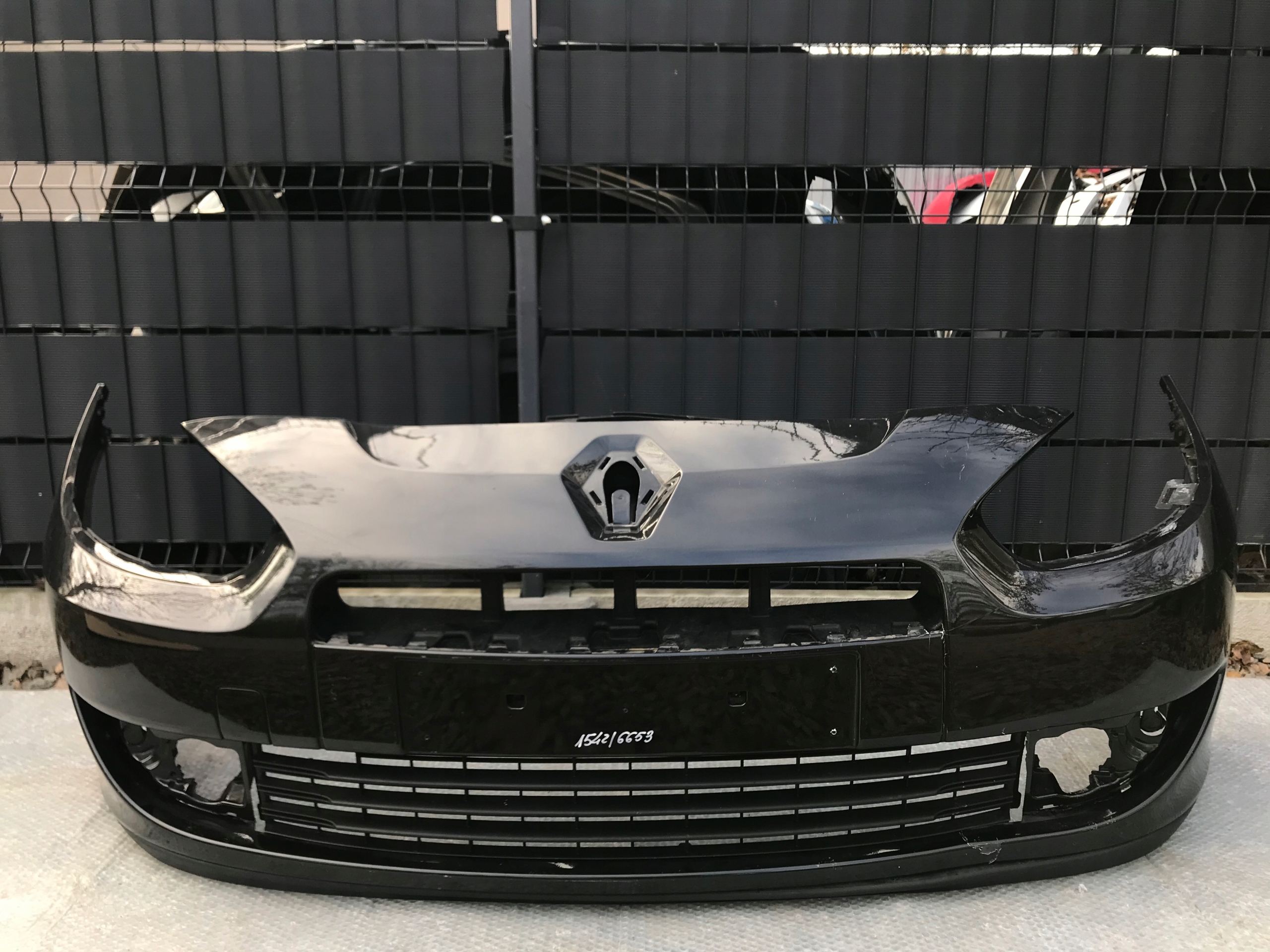 бампер renault fluence 2012. передний бампер рено флюенс 2011. передний бампер флюенс 2015. передний бампер рено флюенс 2012. бампер передний рено флюенс 2014 рестайлинг.