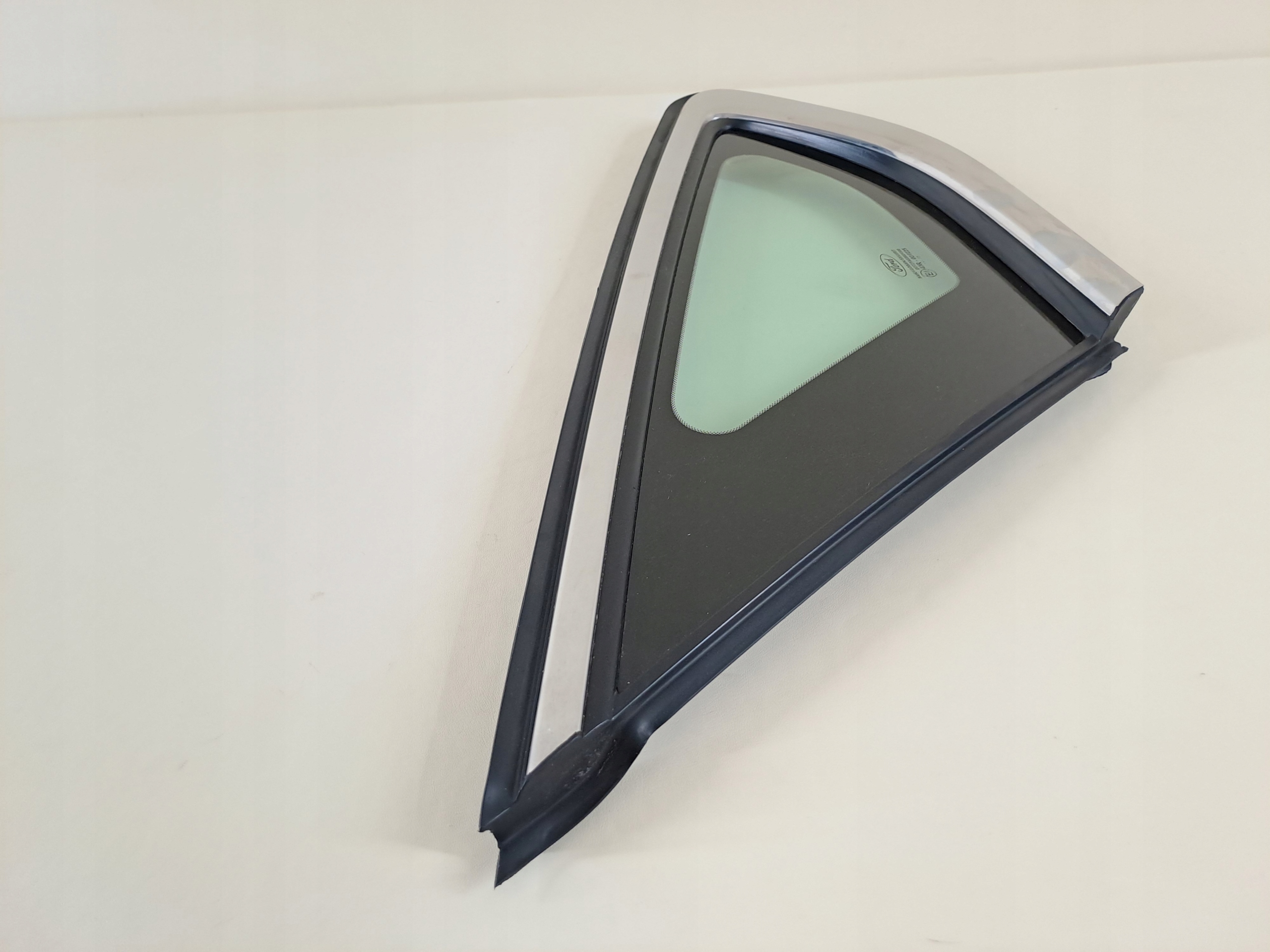window bodywork side rear left left rear part TROJKAT FORD MONDEO V MK5 17r
