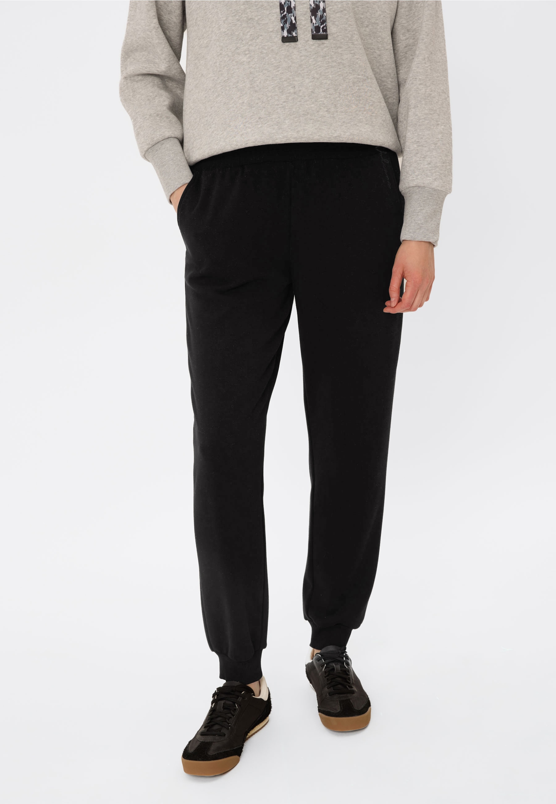 Pánské Černé Tepláky Se Stahovacími Šňůrkami Volcano N-silo L