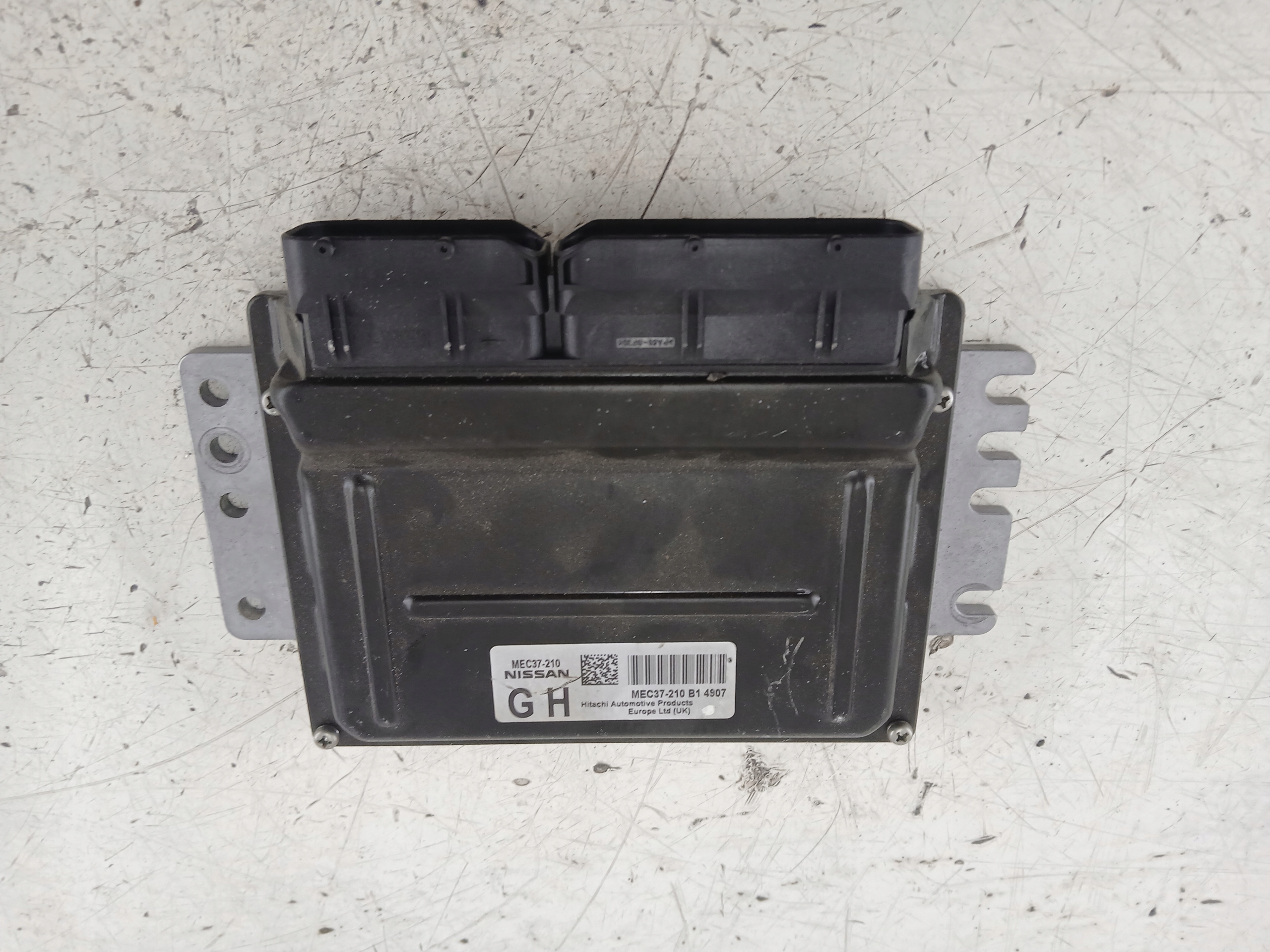 NISSAN PRIMERA P12 2.0 control unit of the engine MEC37-210