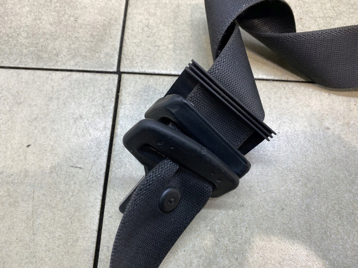 tension belt safety right front MERCEDES W203
