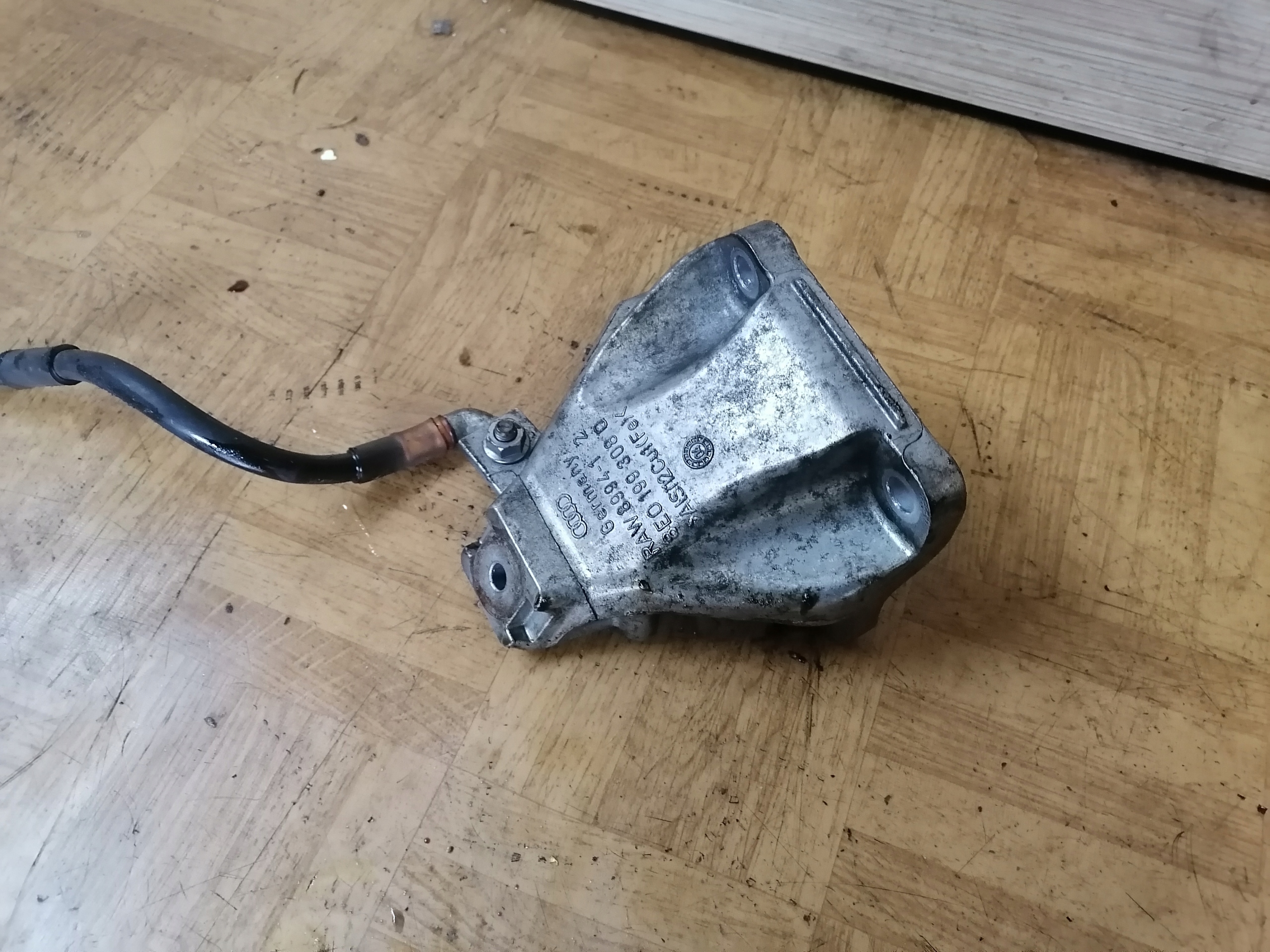 holder engine mount A6 C5 2.4 B 8D0199308D
