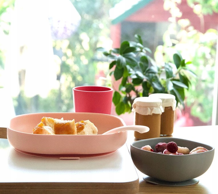 ZESTAW NACZYŃ z SILIKONU z PRZYSSAWKĄ Pink BEABA EAN (GTIN) 0660111547353