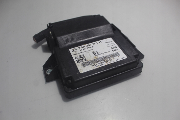 Гальмівний модуль VOLKSWAGEN PASSAT B7 2.0 TDI