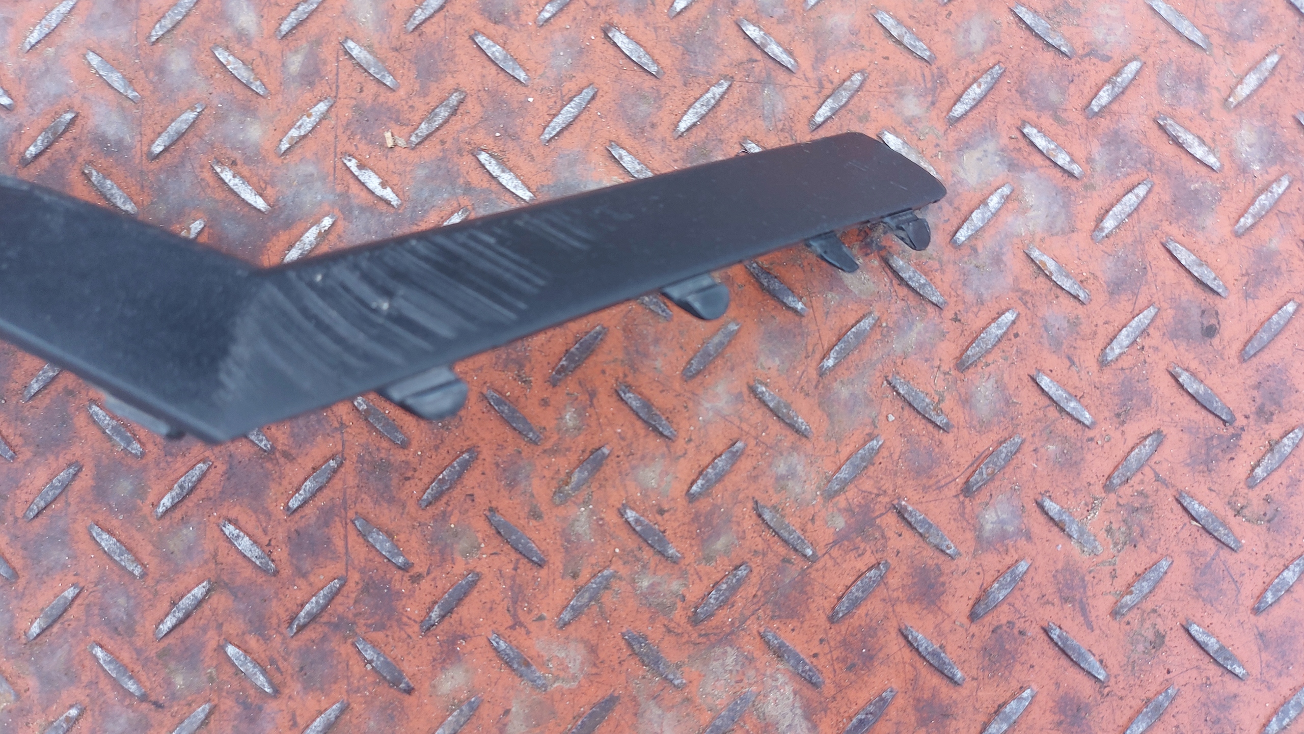moulding grid of a bumper right right front SKODA OCTAVIA IV 20
