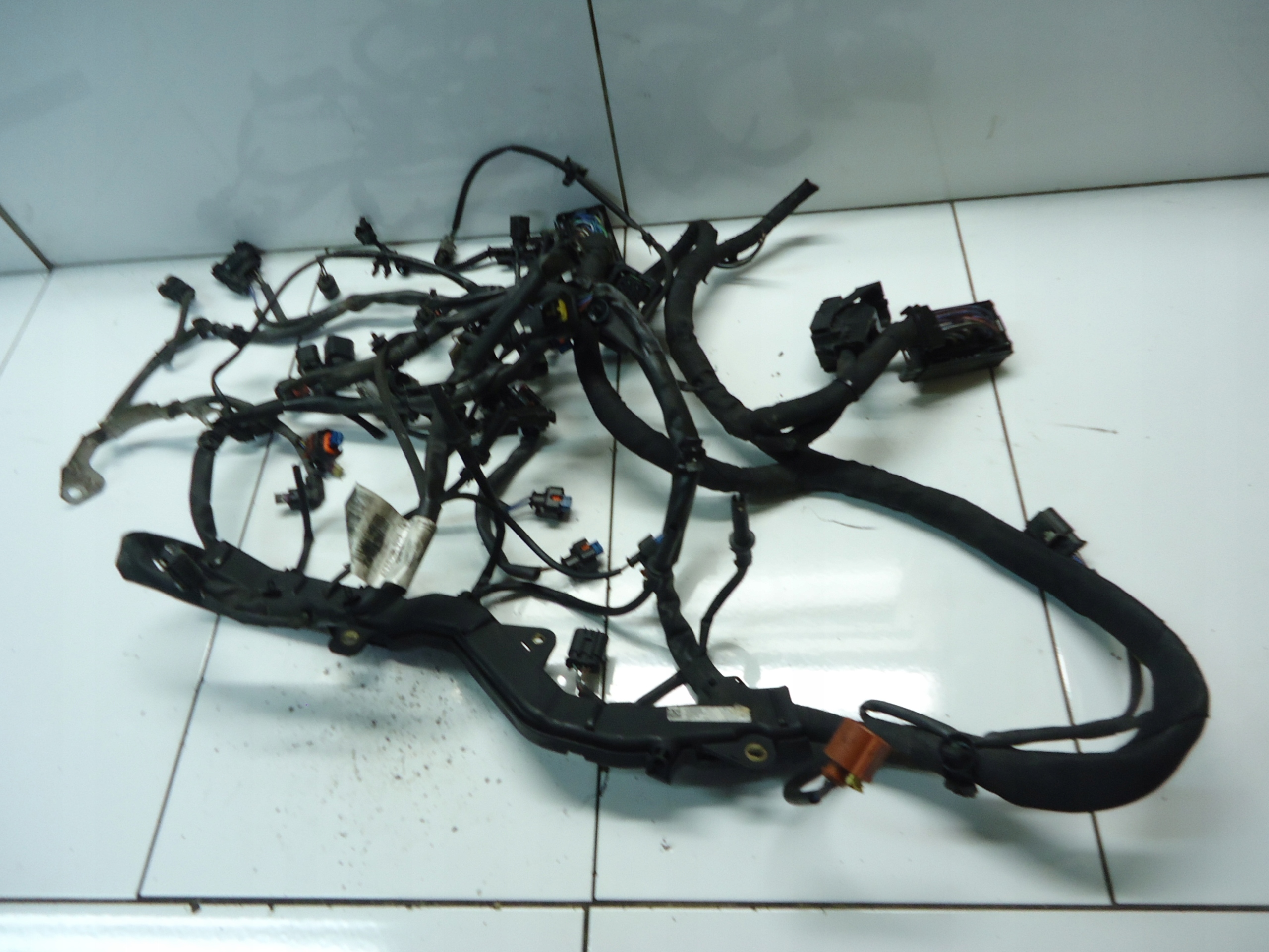 OPEL ZAFIRA INSIGNIA 2.0CDTI B20DTH bundle motor wiring 39043939