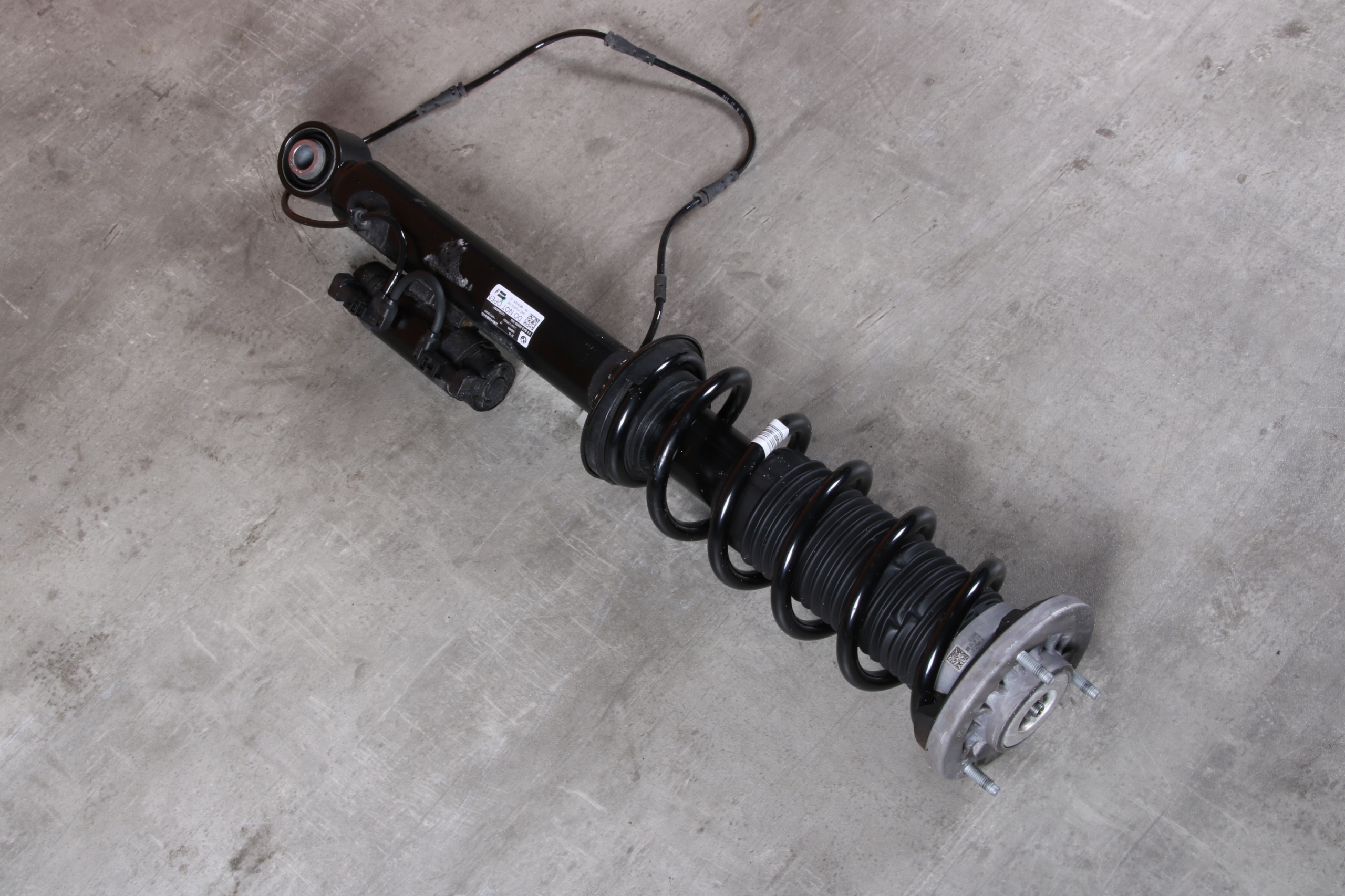 BMW 8 G16 GRAN COUPE shock absorber right rear part rear VDC 6878128