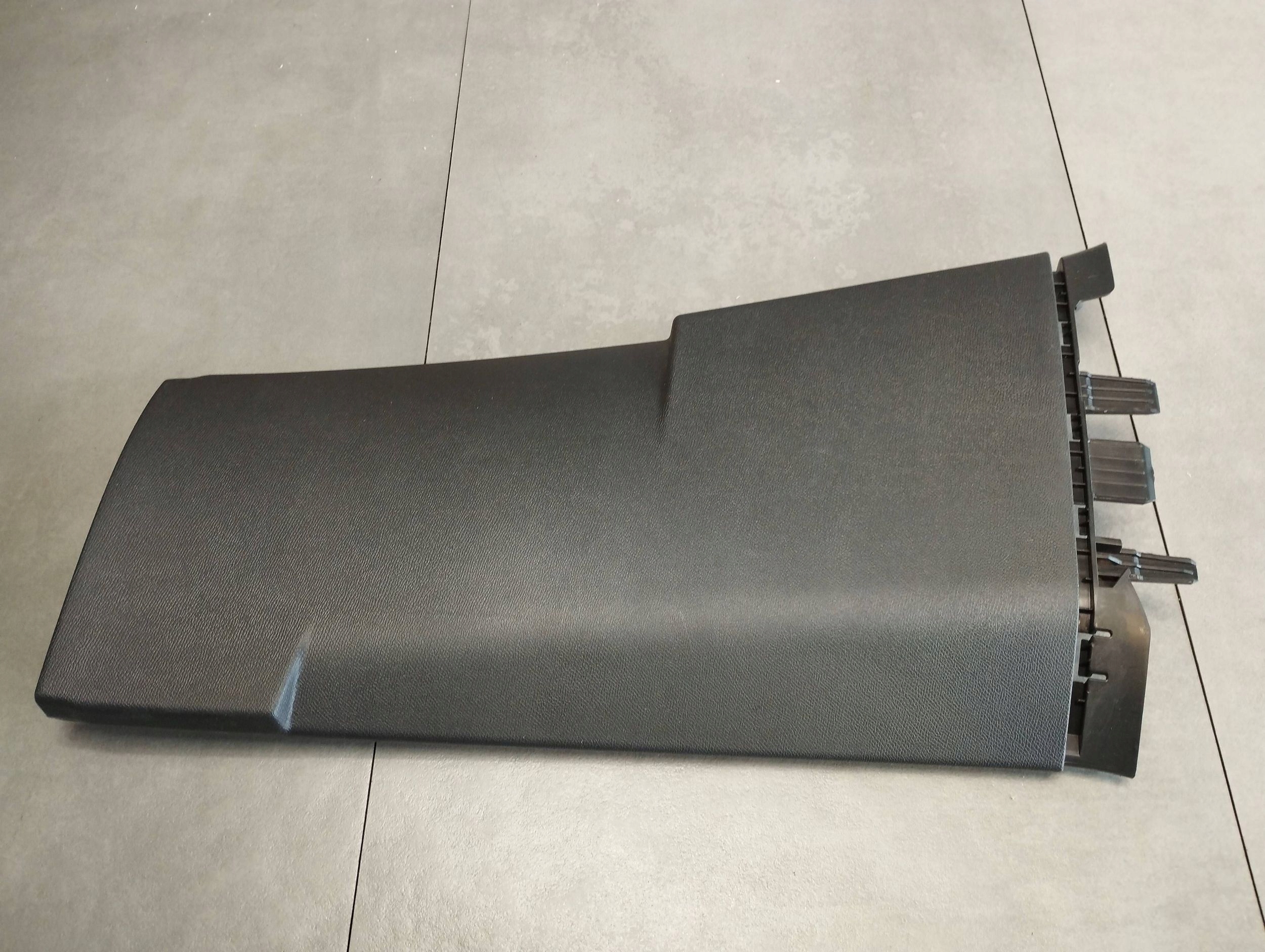 Seat Leon IV 2024 cover SLUPKA left 5FA867239