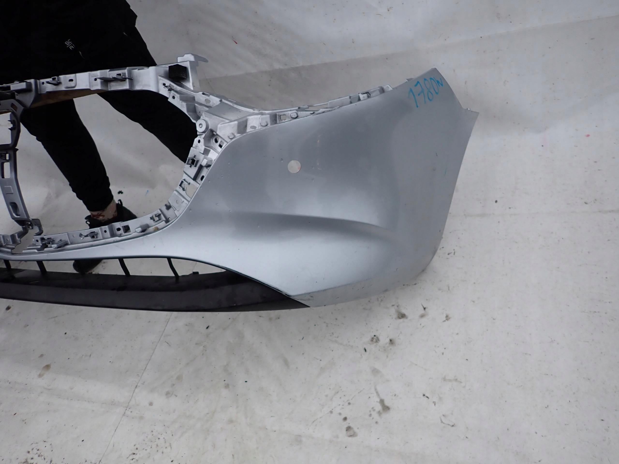 MAZDA 3 IV BP 19-> bumper front front PDC