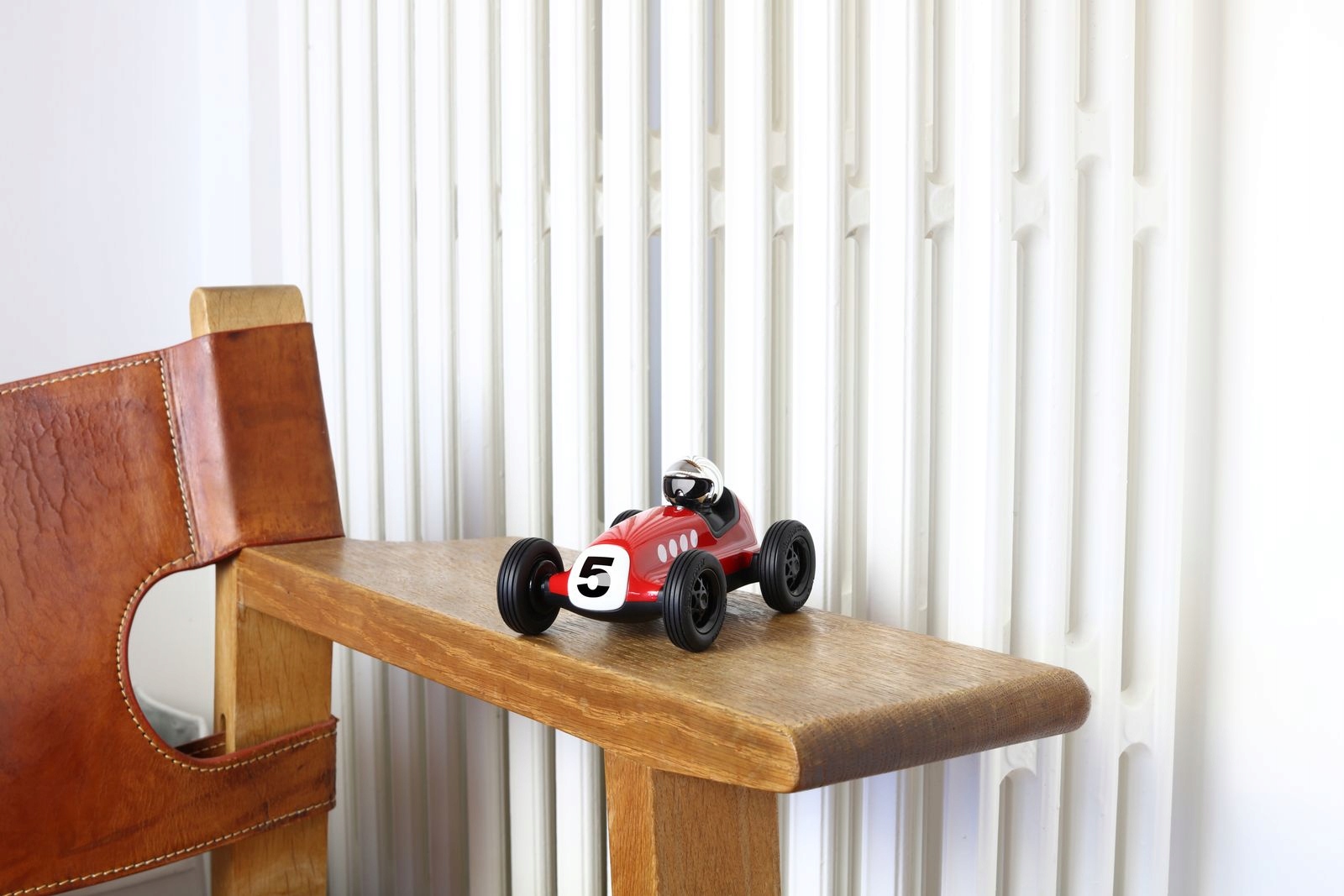 Samochód wyścigowy PLAYFOREVER -LORENTINO MARINO Kod producenta 5060346820781