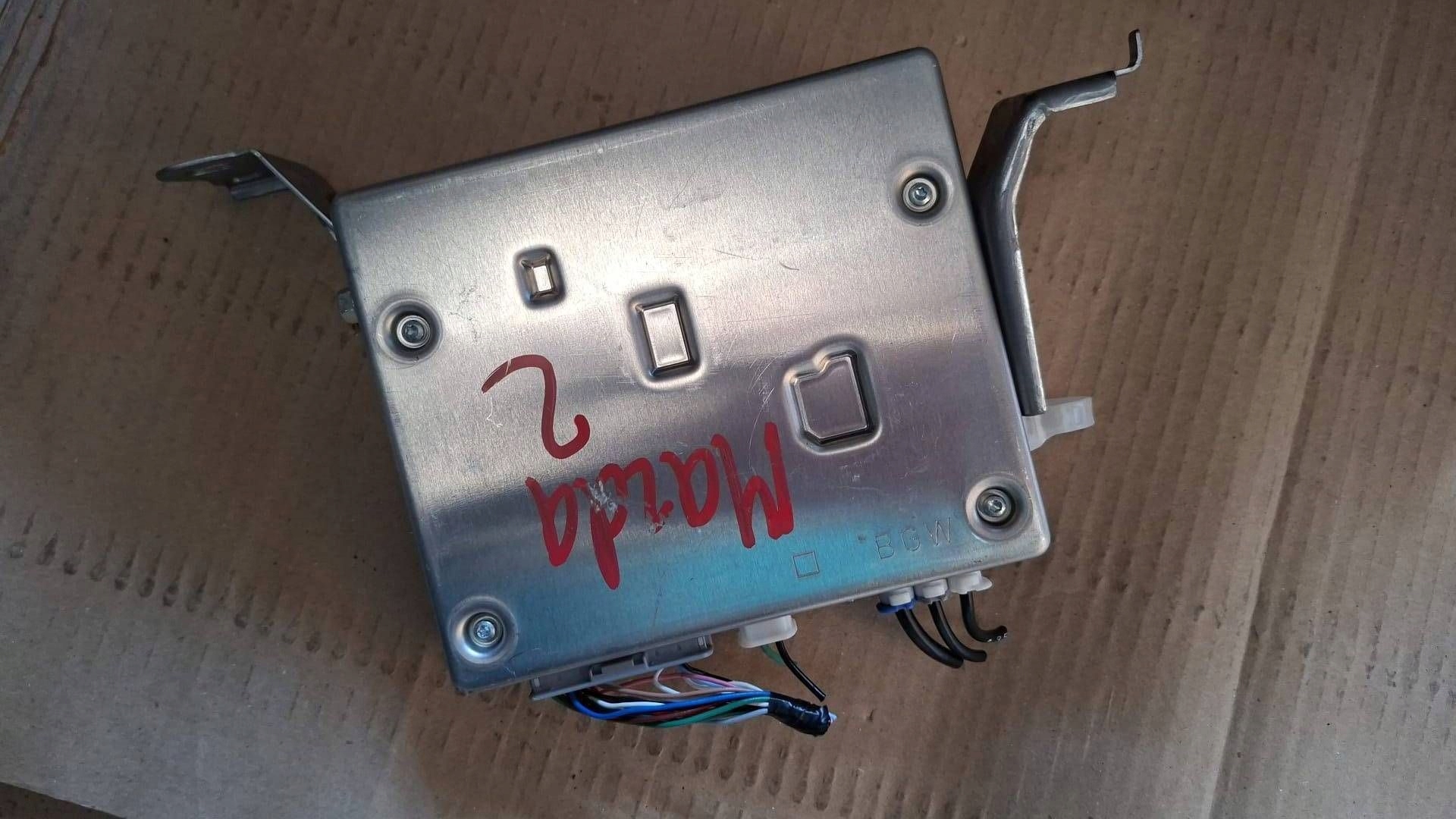 module telefonu Mazda 2 2024r 86740-02270
