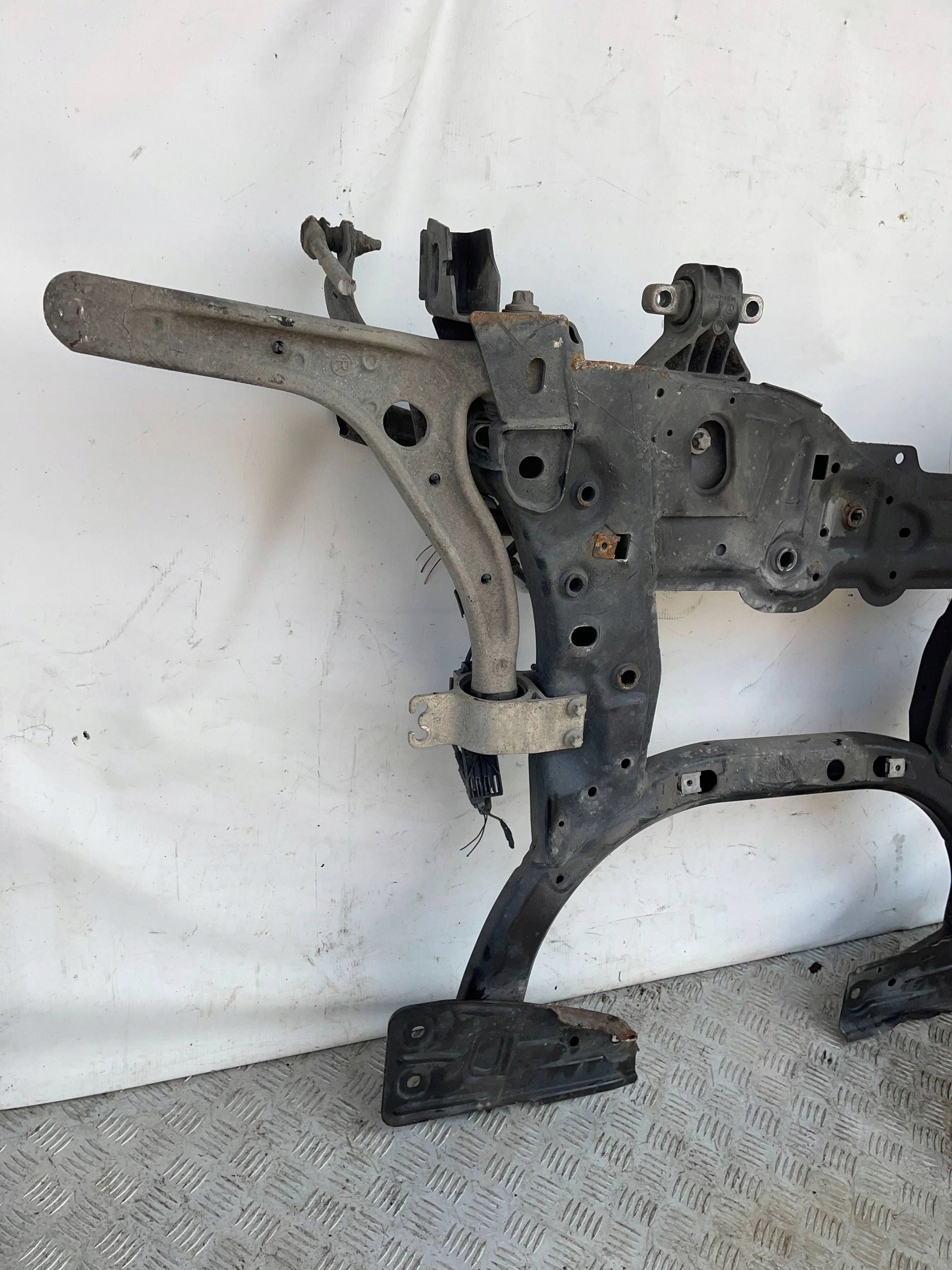 axle beam axle beam front front Mercedes-Benz B KLASSA W246 246 1.8 CDI