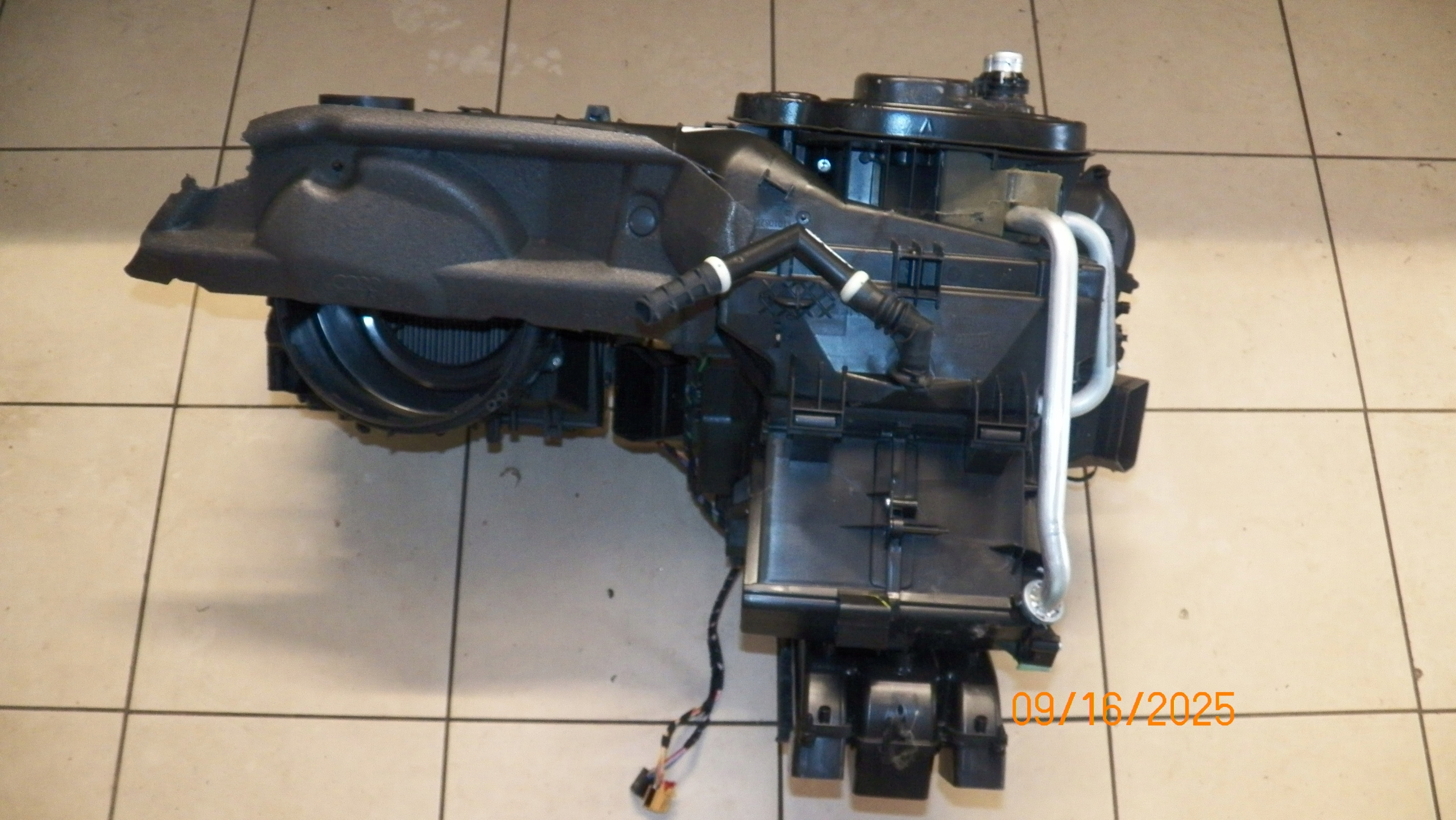 vw GOLF VII Leon III Audi A3 8V радиатор отопителя 5Q1820005AM европа