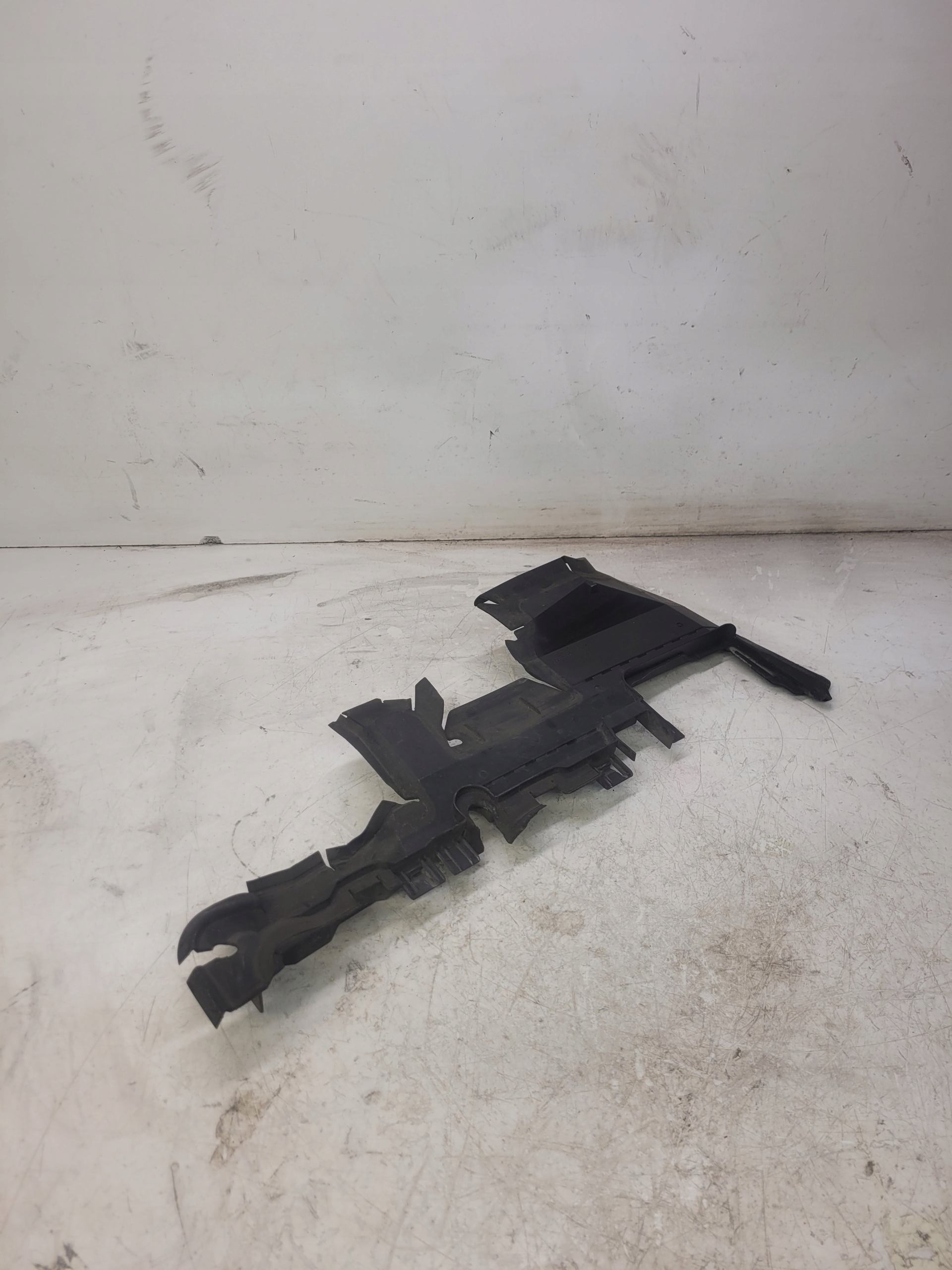 luftansaugkanal links AUDI A4 B8 8K0121283K