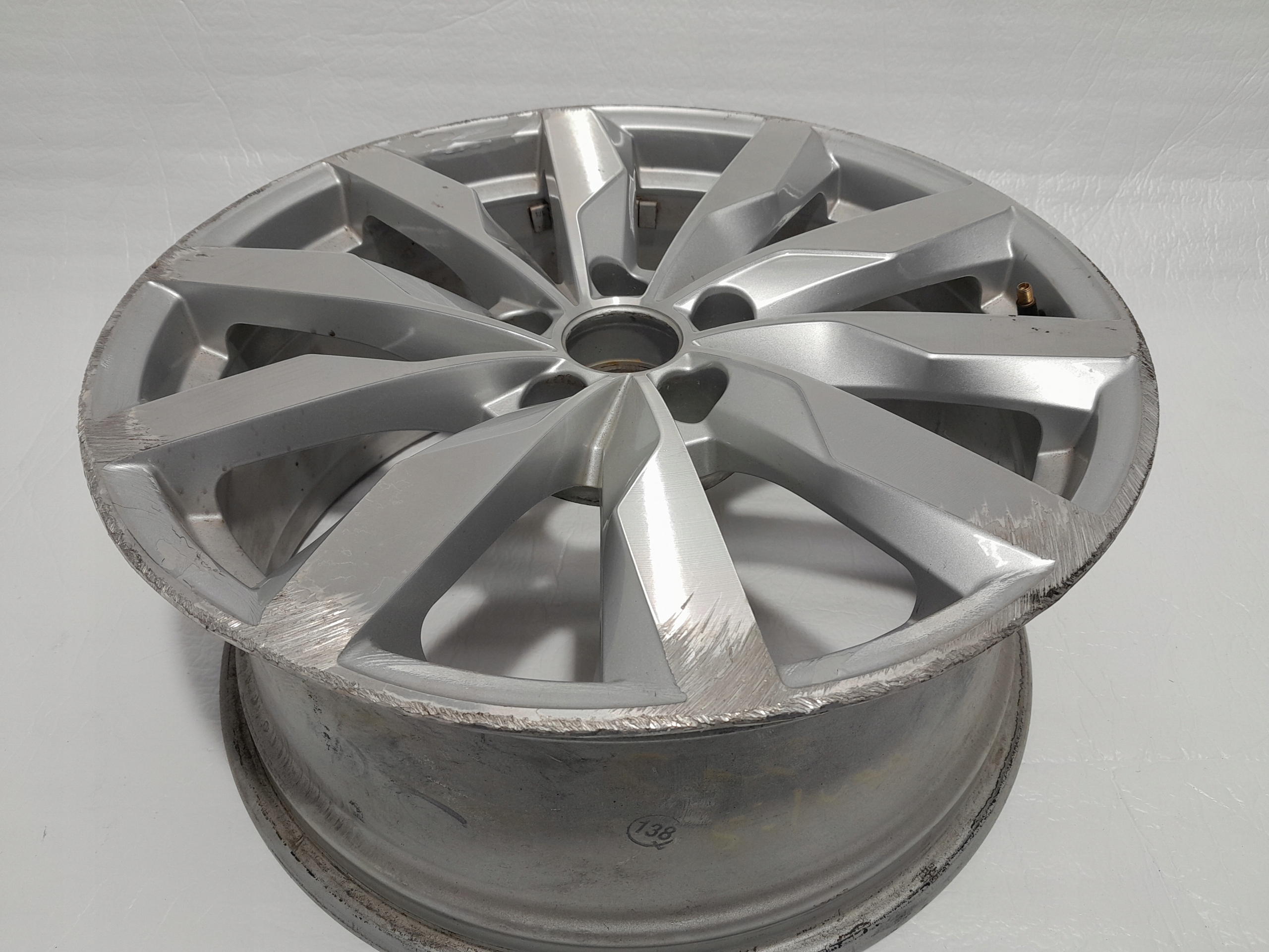 AUDI A4 B9 A5 8W A6 disk ALU 18'' CALI ORG. 8W0601025S