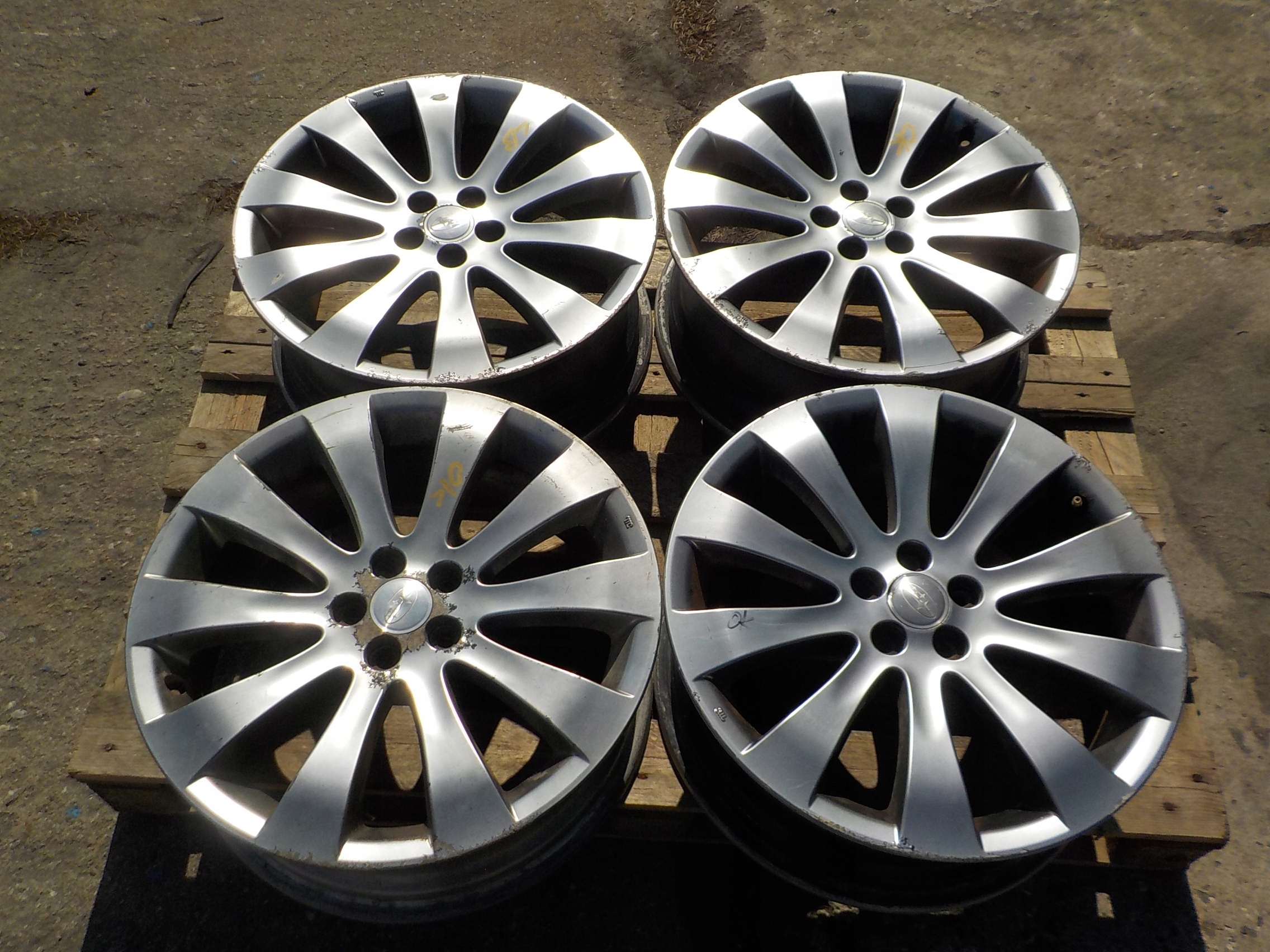 SUBARU LEGACY IV SPEC B discs aluminium R18 5x100