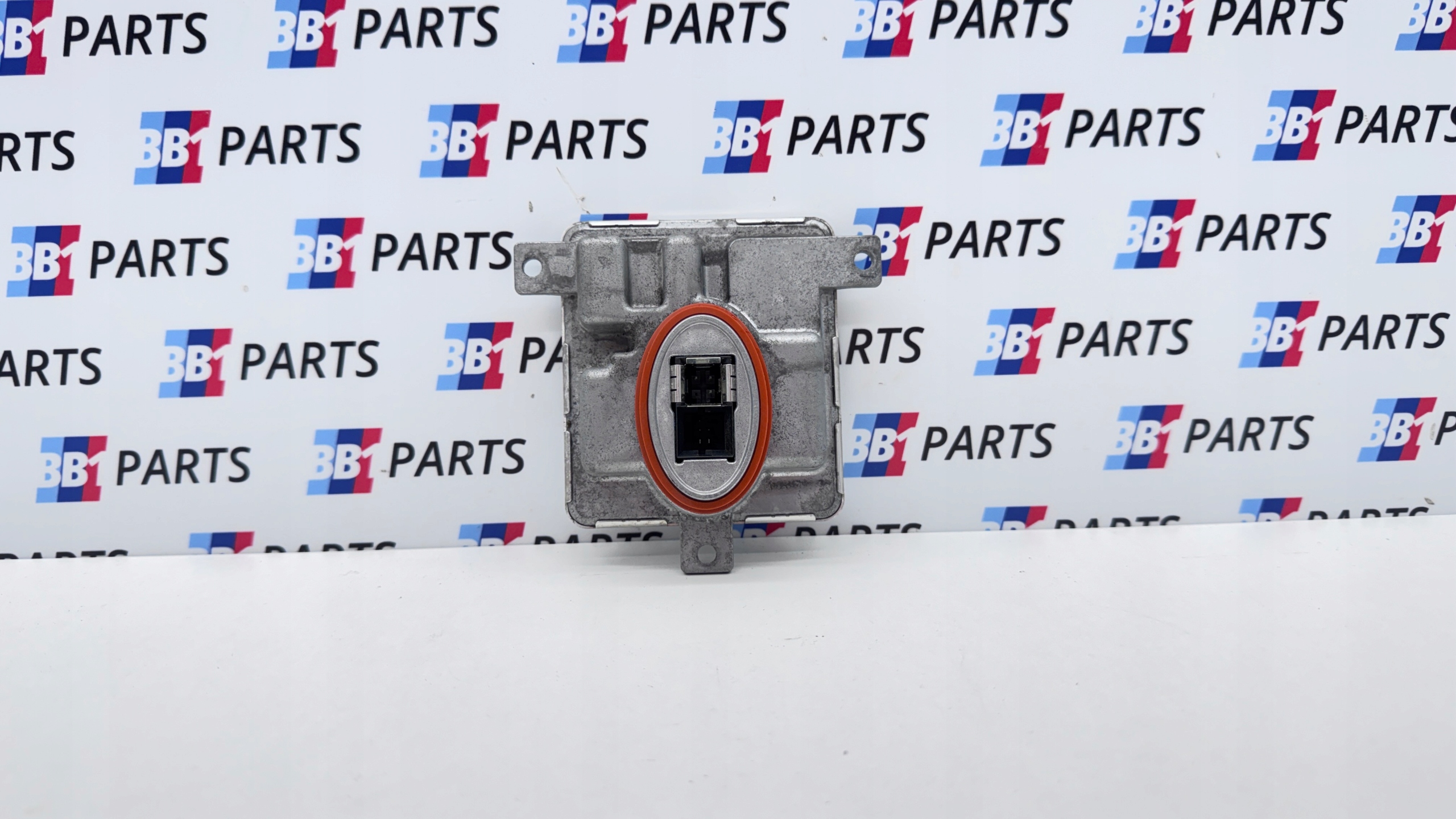 BMW F20 E90 F10 module control unit XENON 7318327