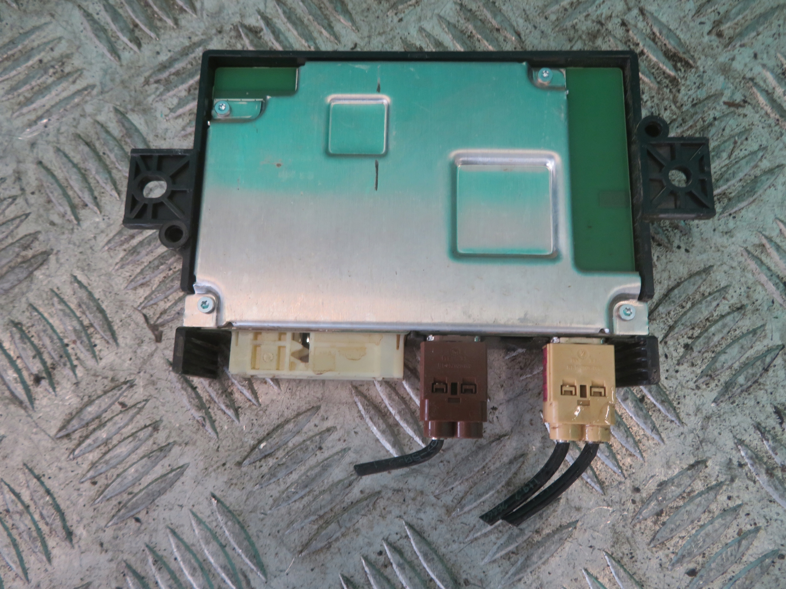 module control unit BLUETOOTH MERCEDES SPRINTER 19R A2479004505