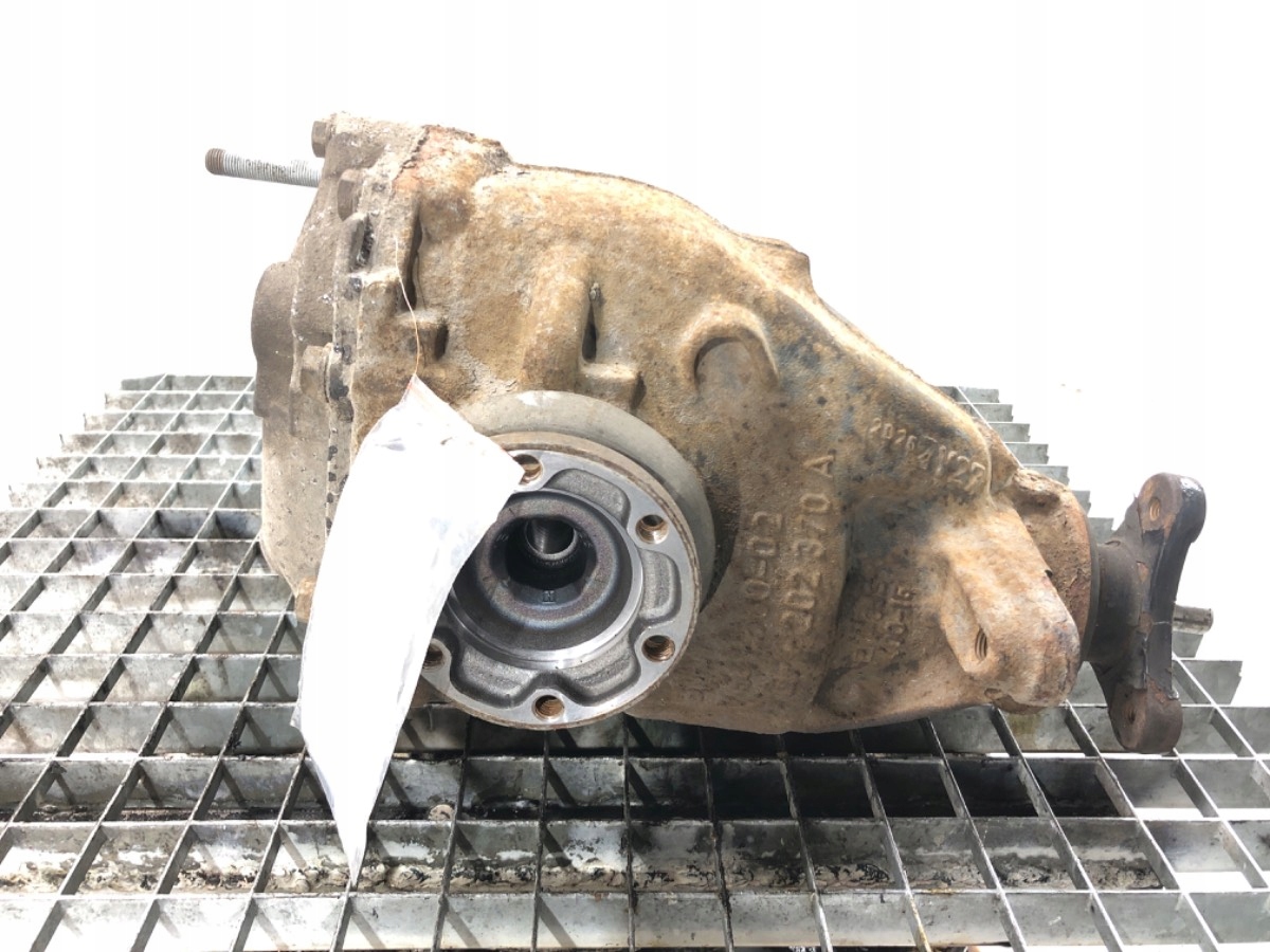 1.8D - Мост задний дифференциал BMW 1 E87 1.8 D 7566169 3.07