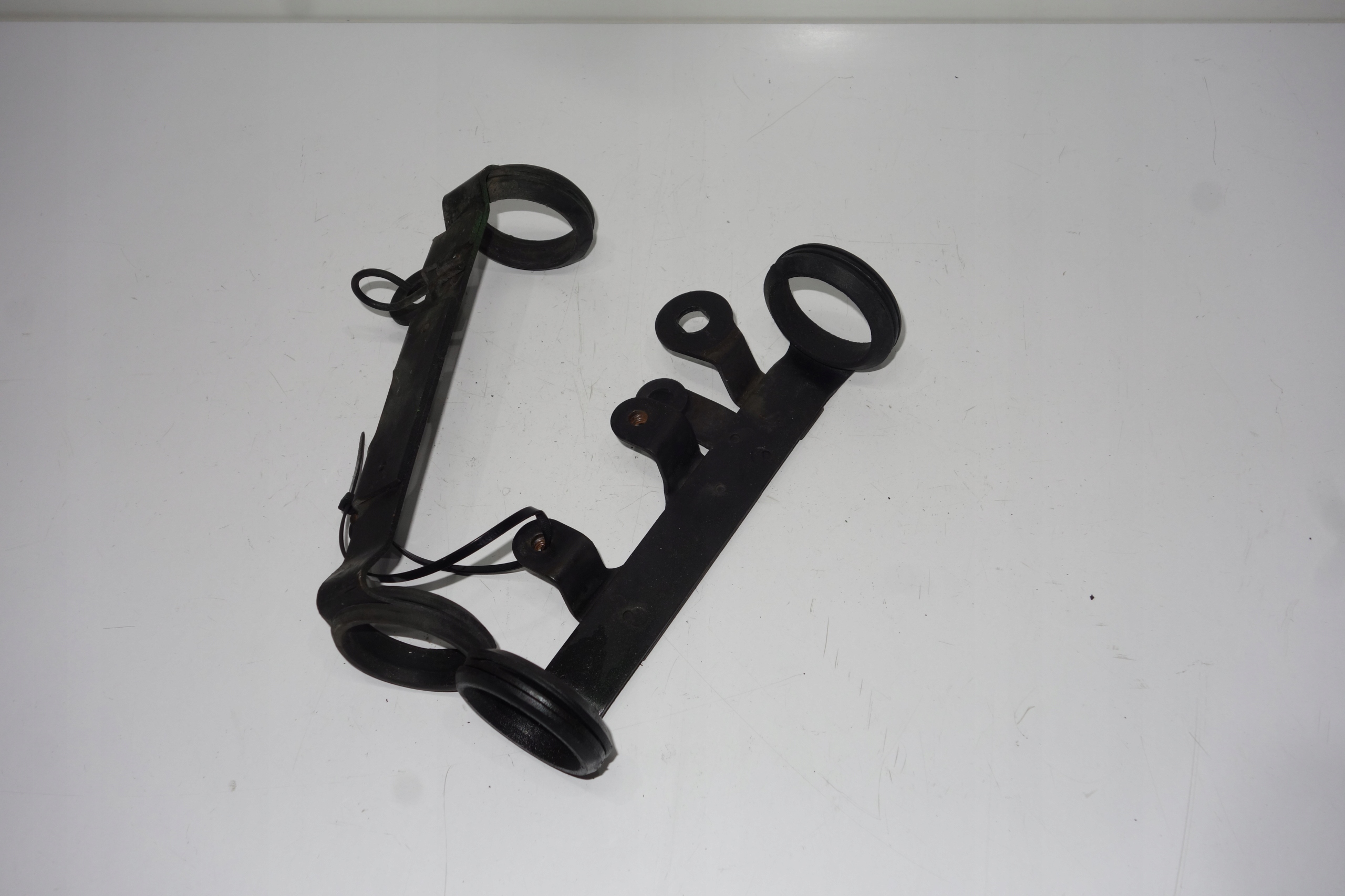 Стойка крепления фары Suzuki Bandit GSF 400