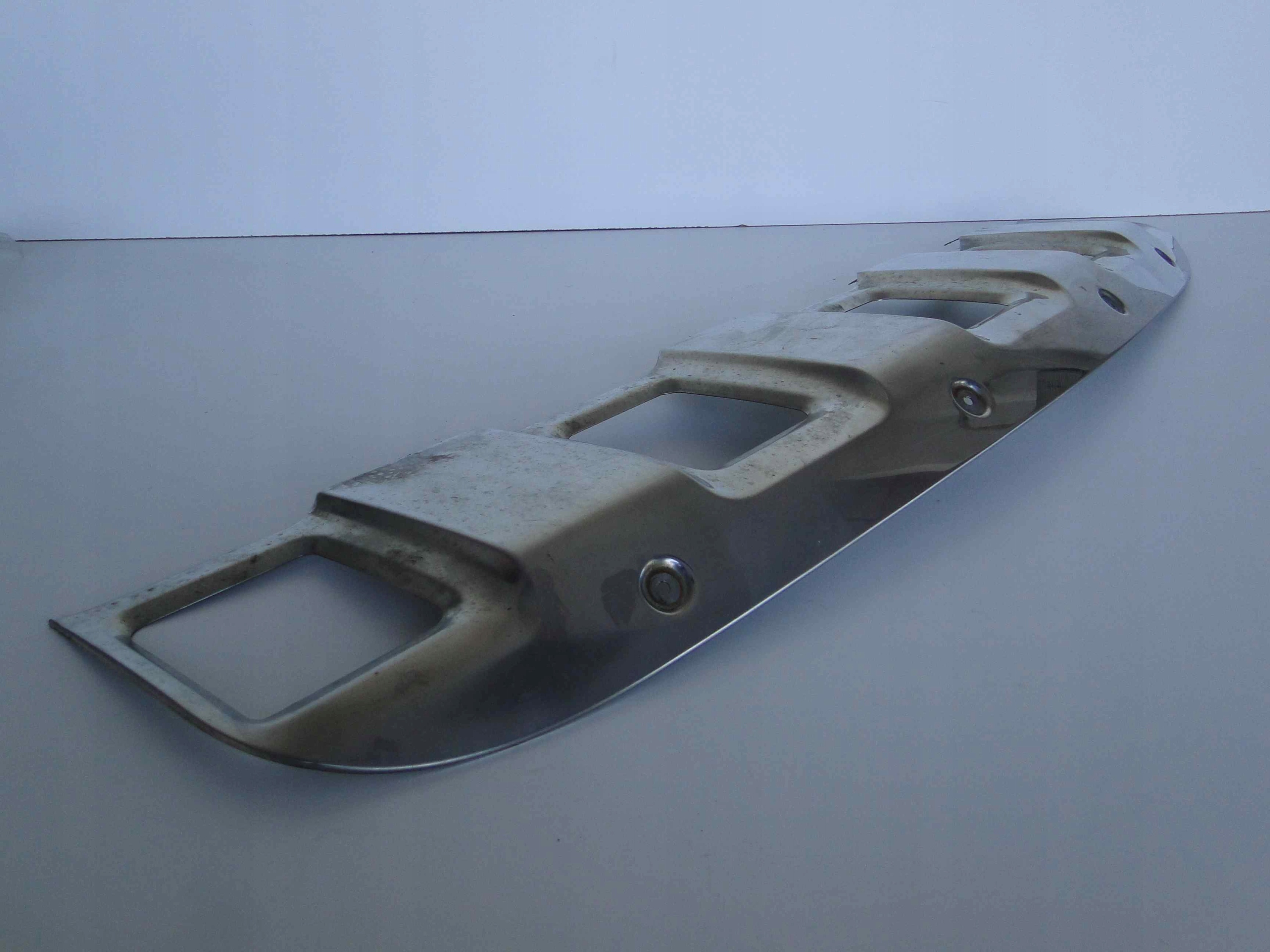 MERCEDES ML W164 164 BLACHA CHROM SPOILER PRZEDNI Typ samochodu Samochody osobowe