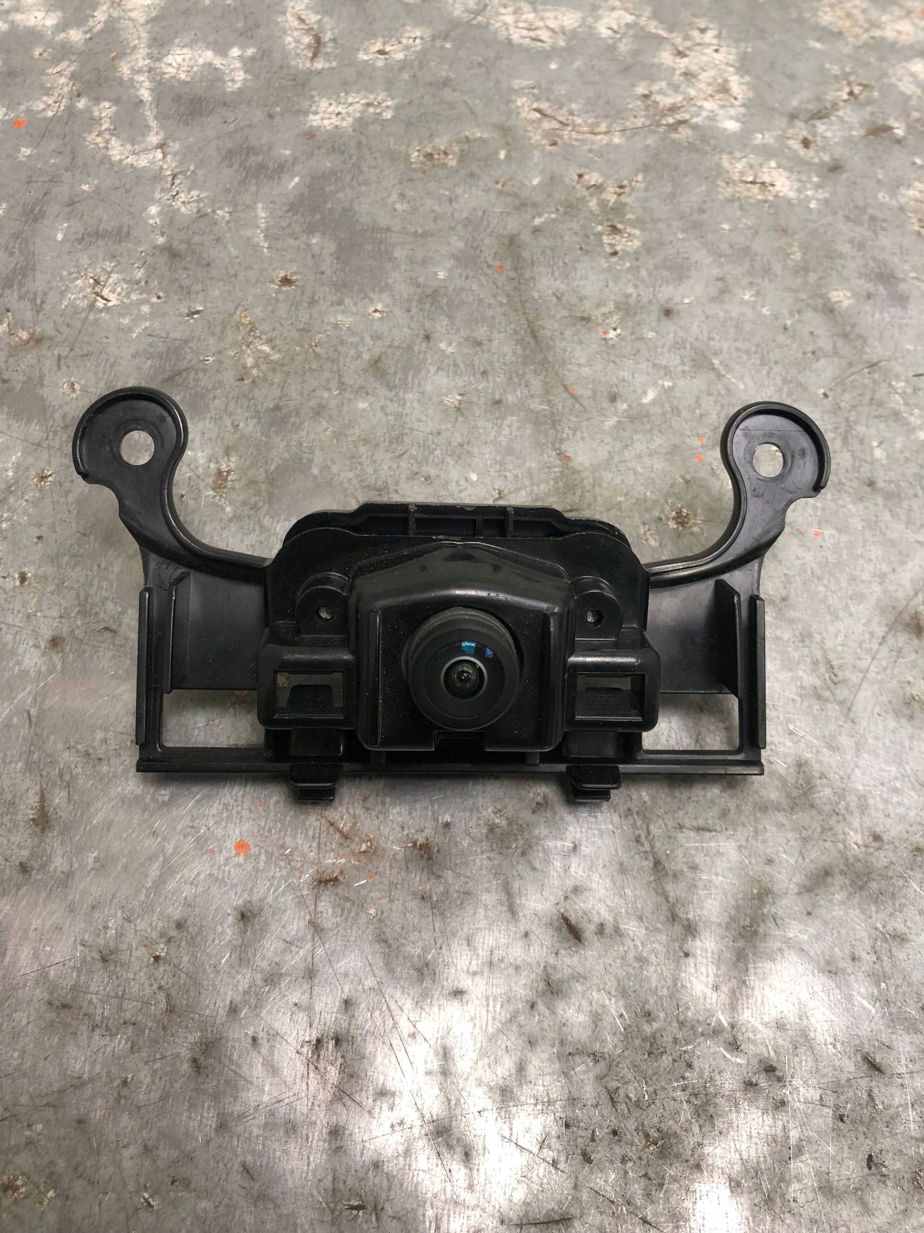KAMERA of a bumper front front AUDI Q5 5Q0980546A 80A853231