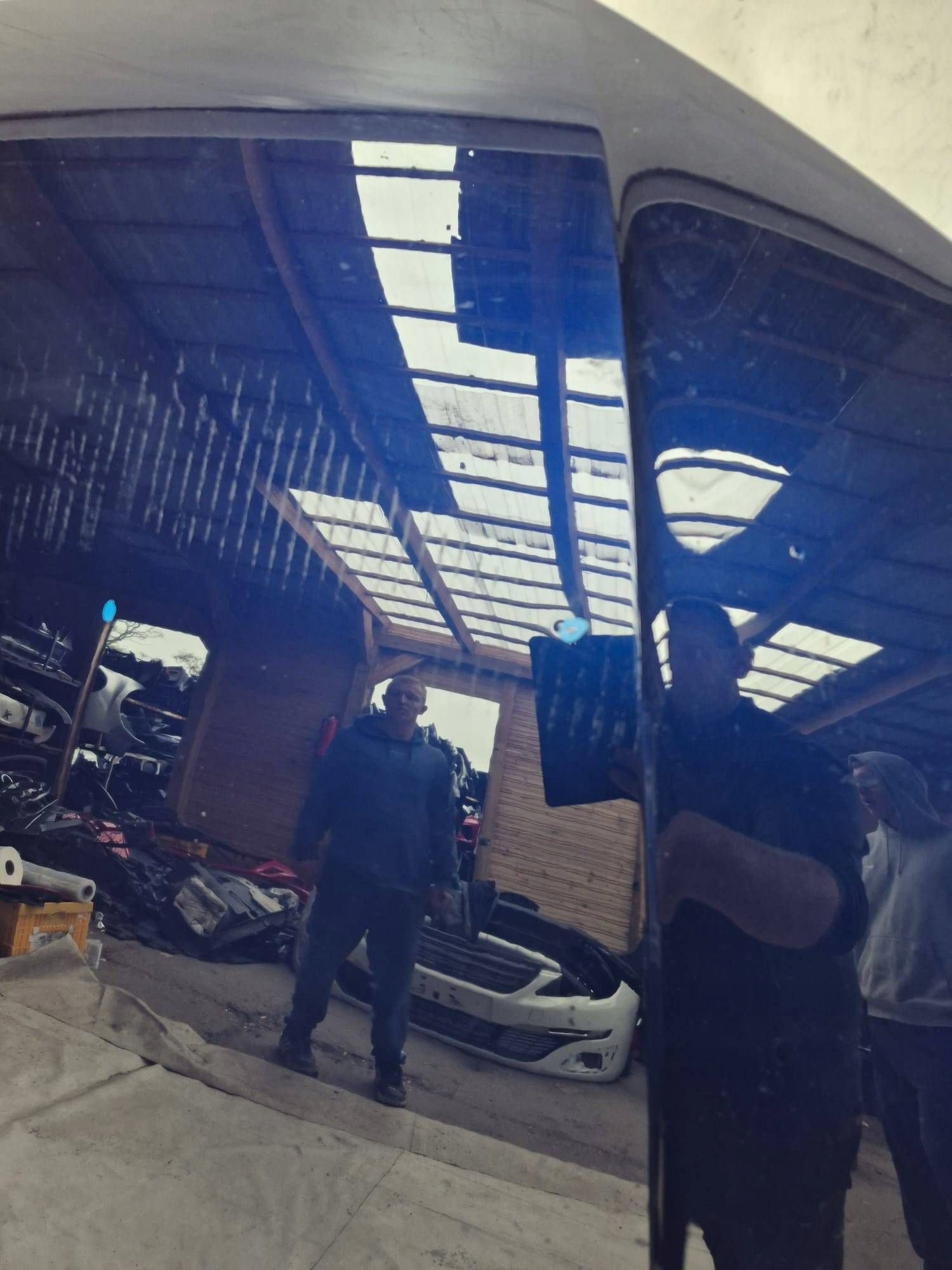 AUDI A4 B9 8W 15- Capot B.LADNA