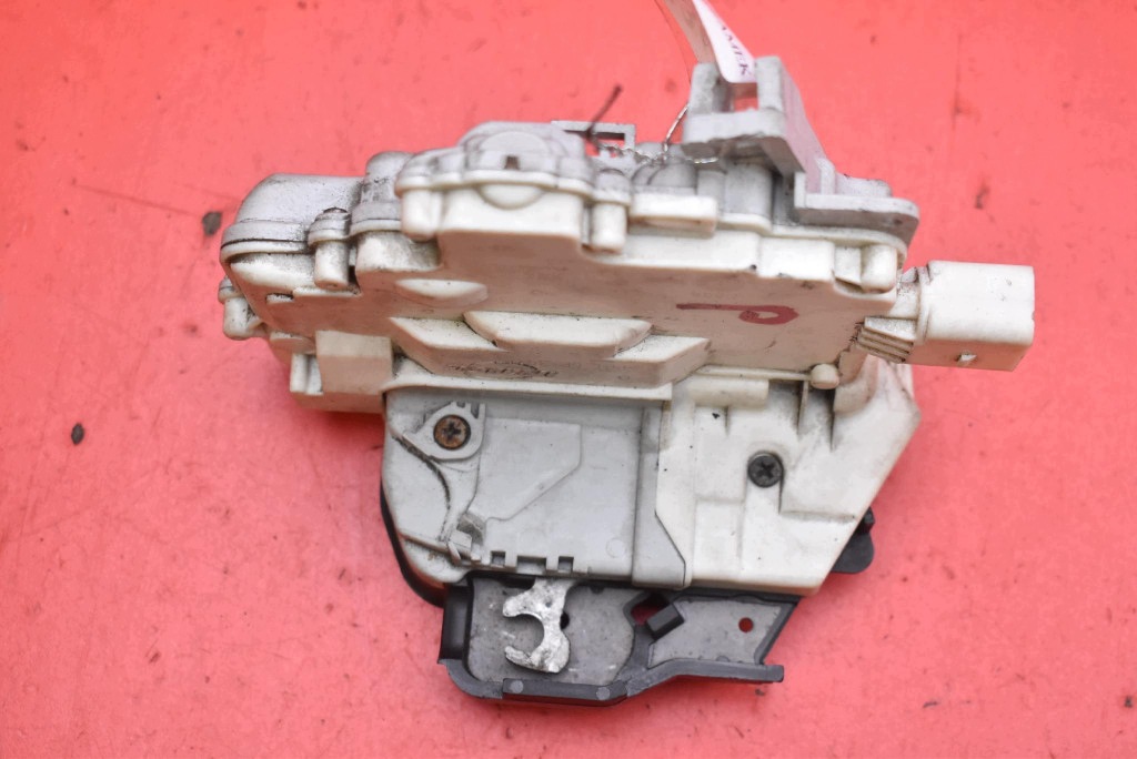 lock door right front front EU 4F1837016 AUDI A3 8P 3D LIFT 08-13