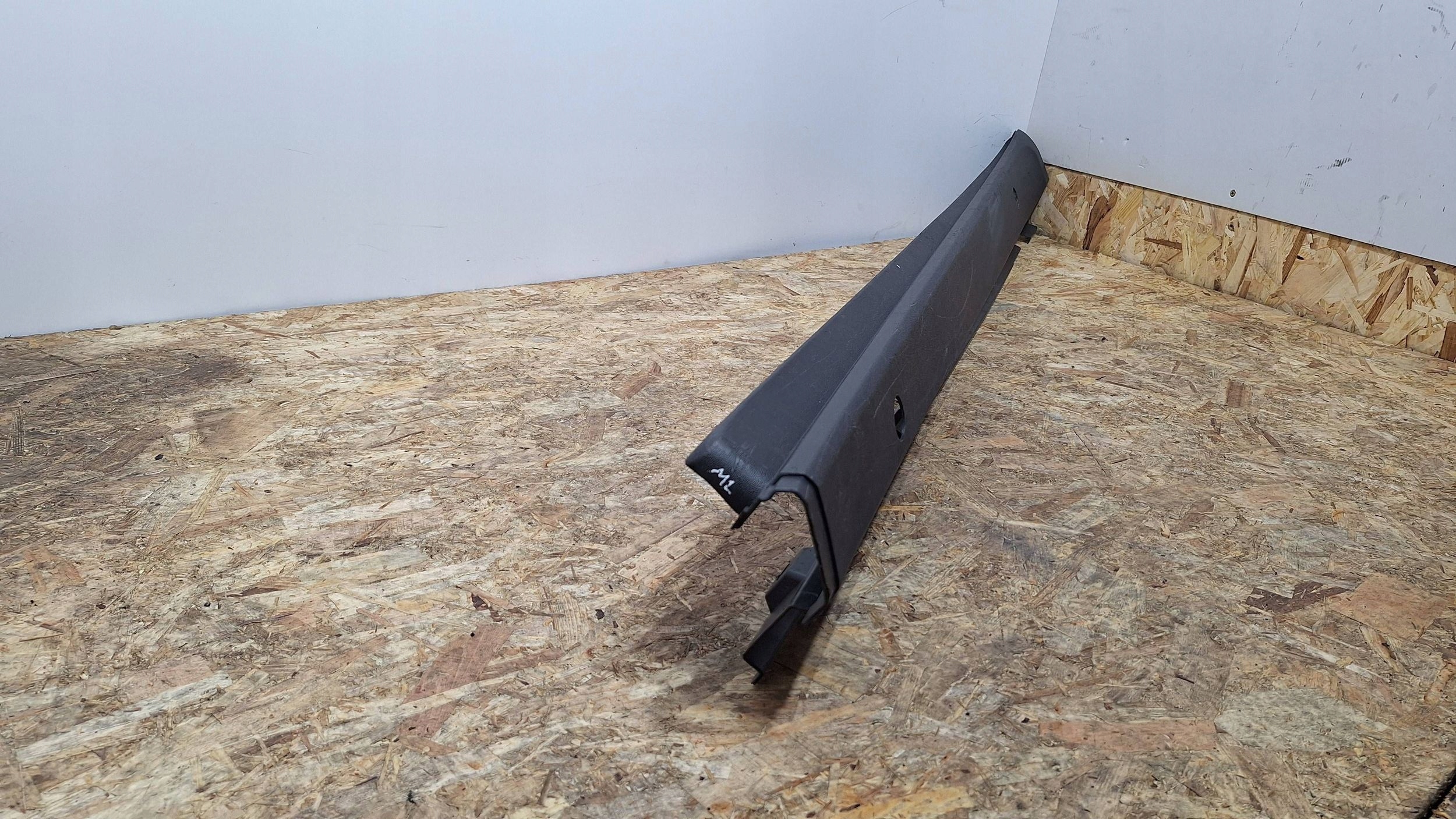 cap threshold moulding threshold left MERCEDES ML W164 05- A1646900140
