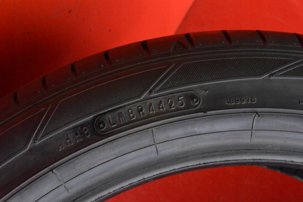 tyre tyres 2 pcs DUNLOP summer 225/45/17 25R