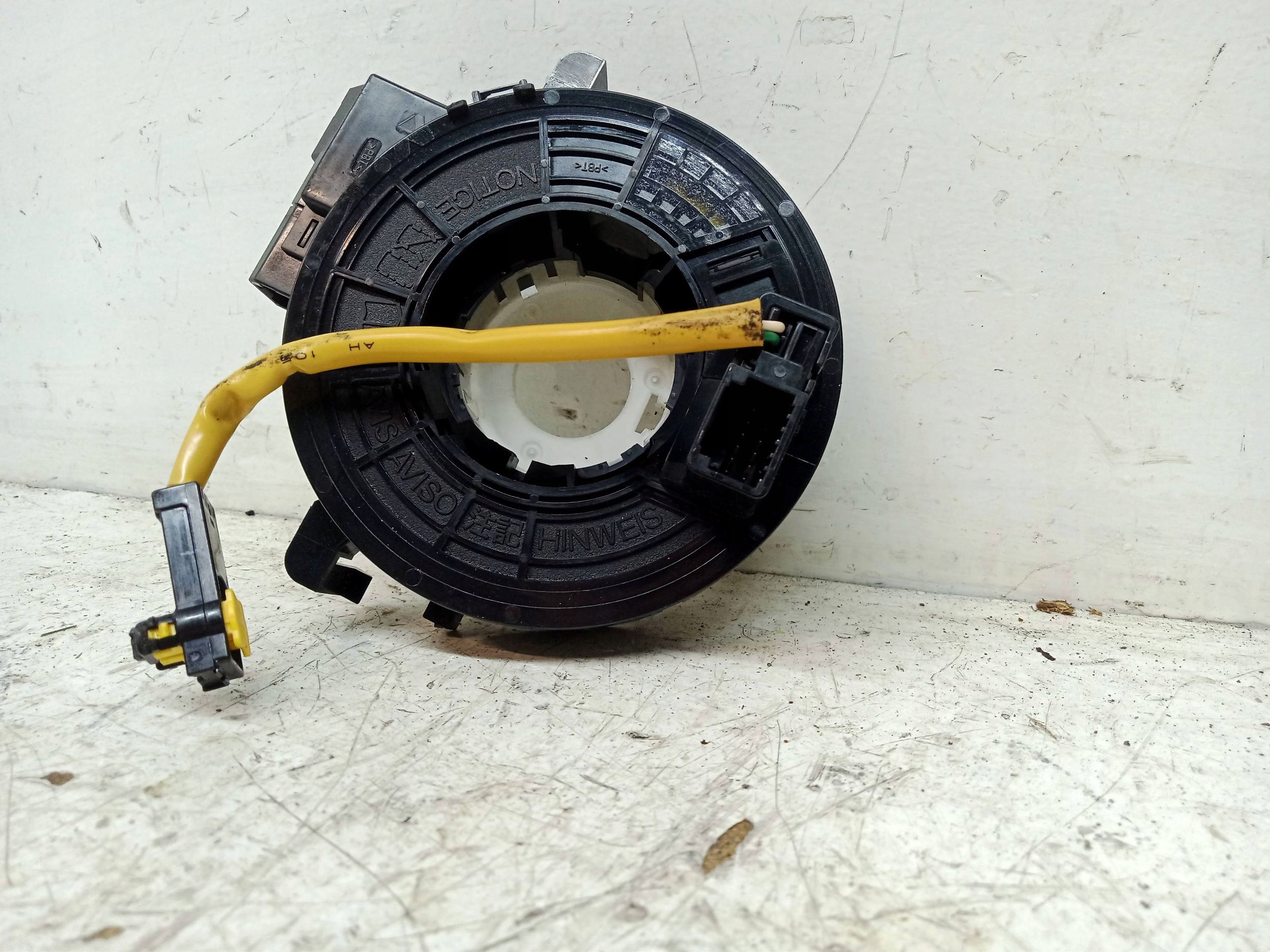 SUZUKI SWIFT MK8 ring below steering wheel, ZWIJAK 2019R
