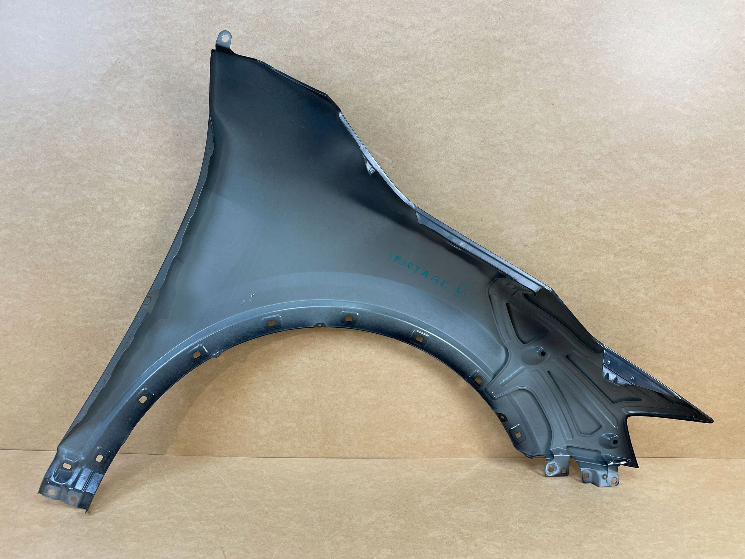 fender left front front KIA SPORTAGE V 5 2021