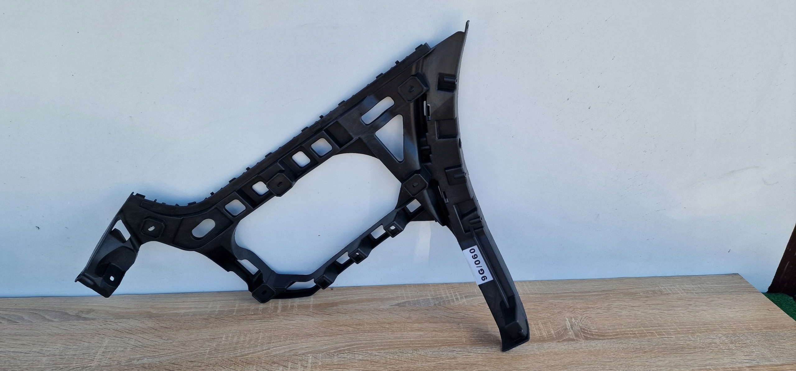 VW PASSAT CC 3C8 bumper bracket left rear part holder