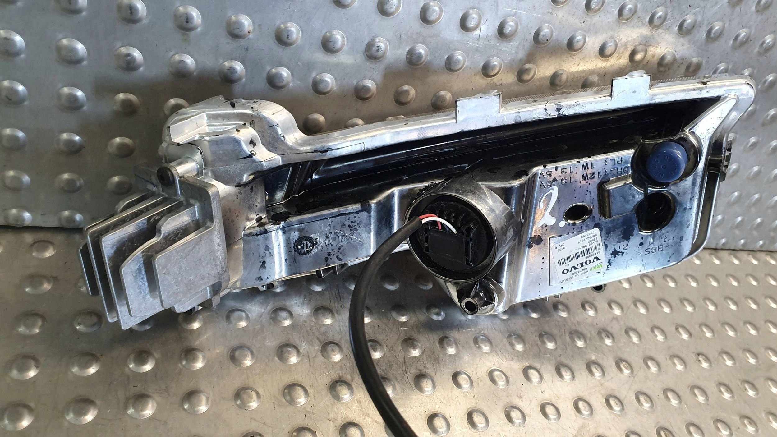 Nebelscheinwerfer rechts VOLVO V60 LIFT 13- 89250222
