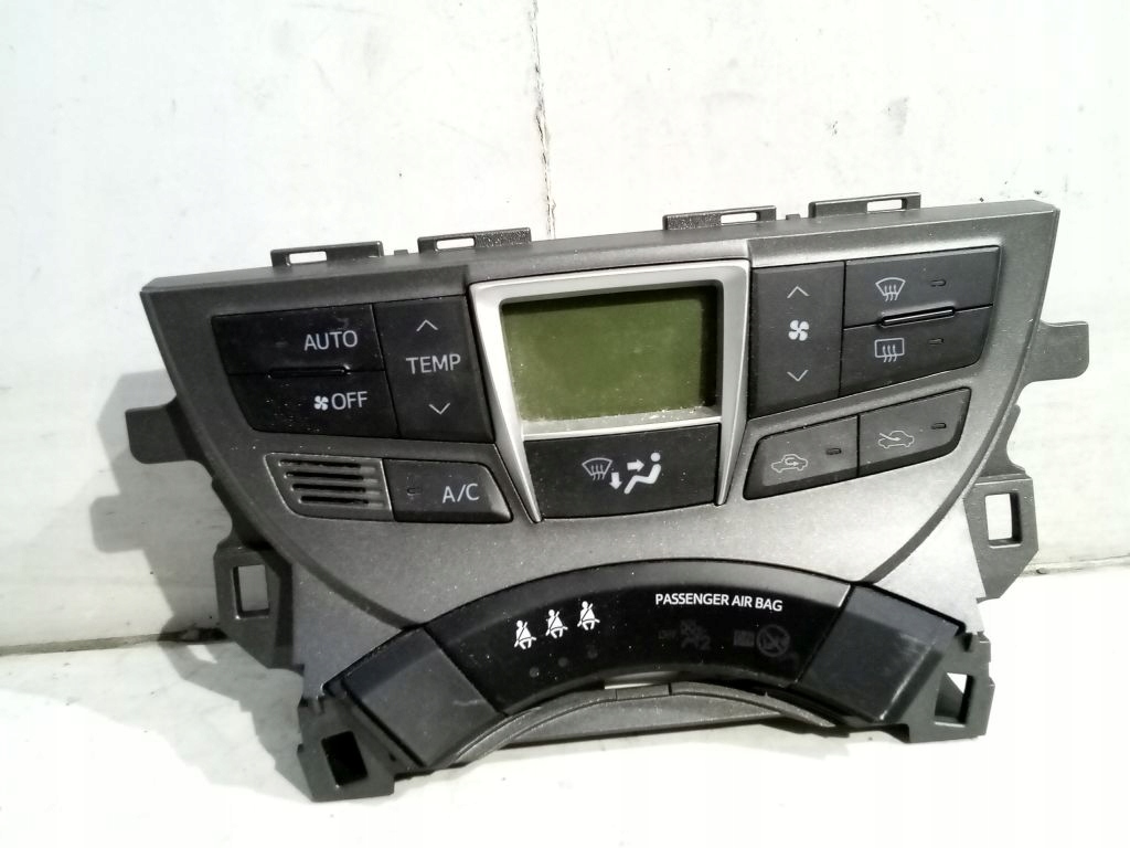 Toyota Verso S air conditioning control panel 55900-52690