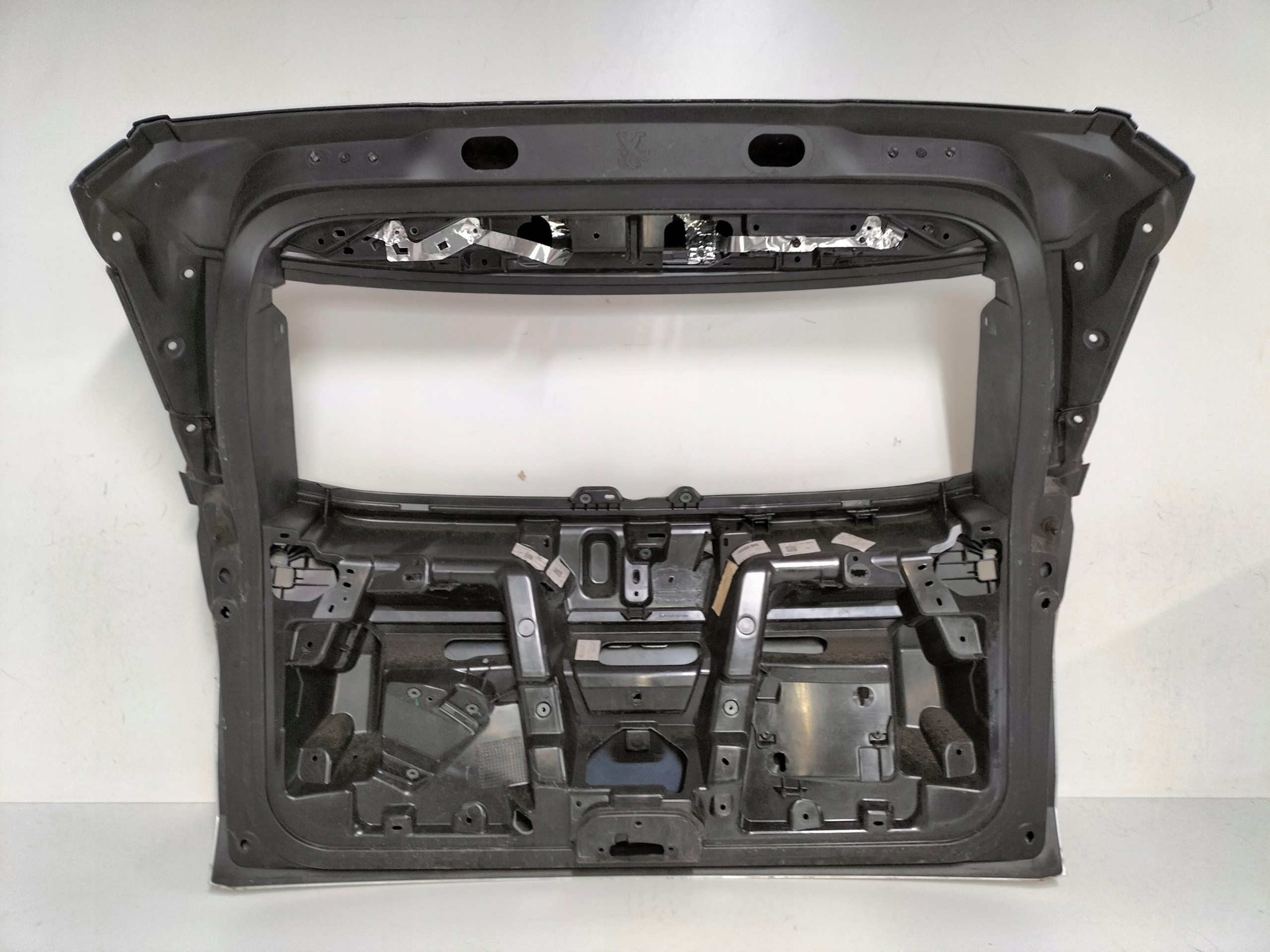 boot doors rear part PEUGEOT 3008 II 16