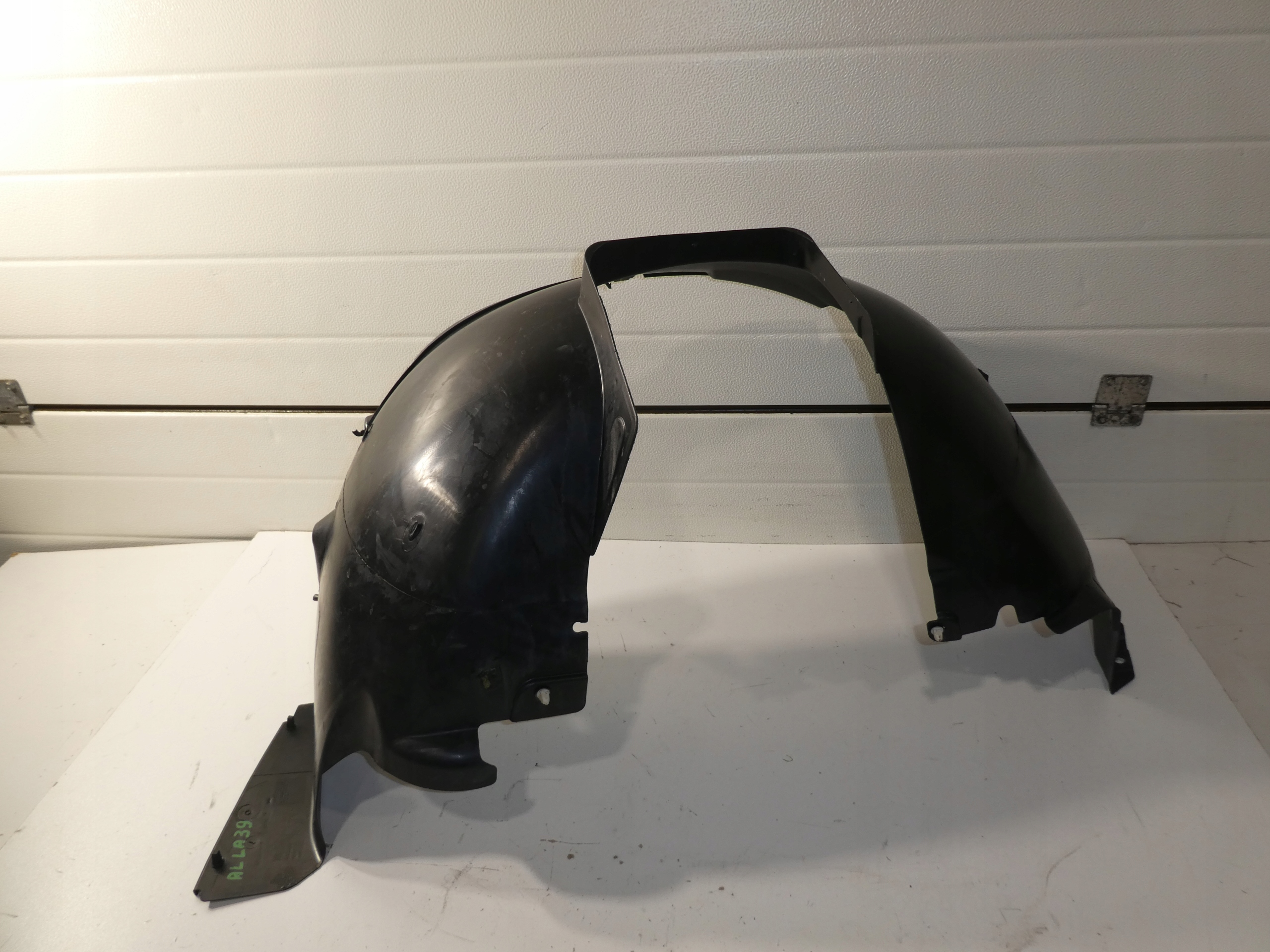 VW T6 7E0 mudguard right front 7E0809958E