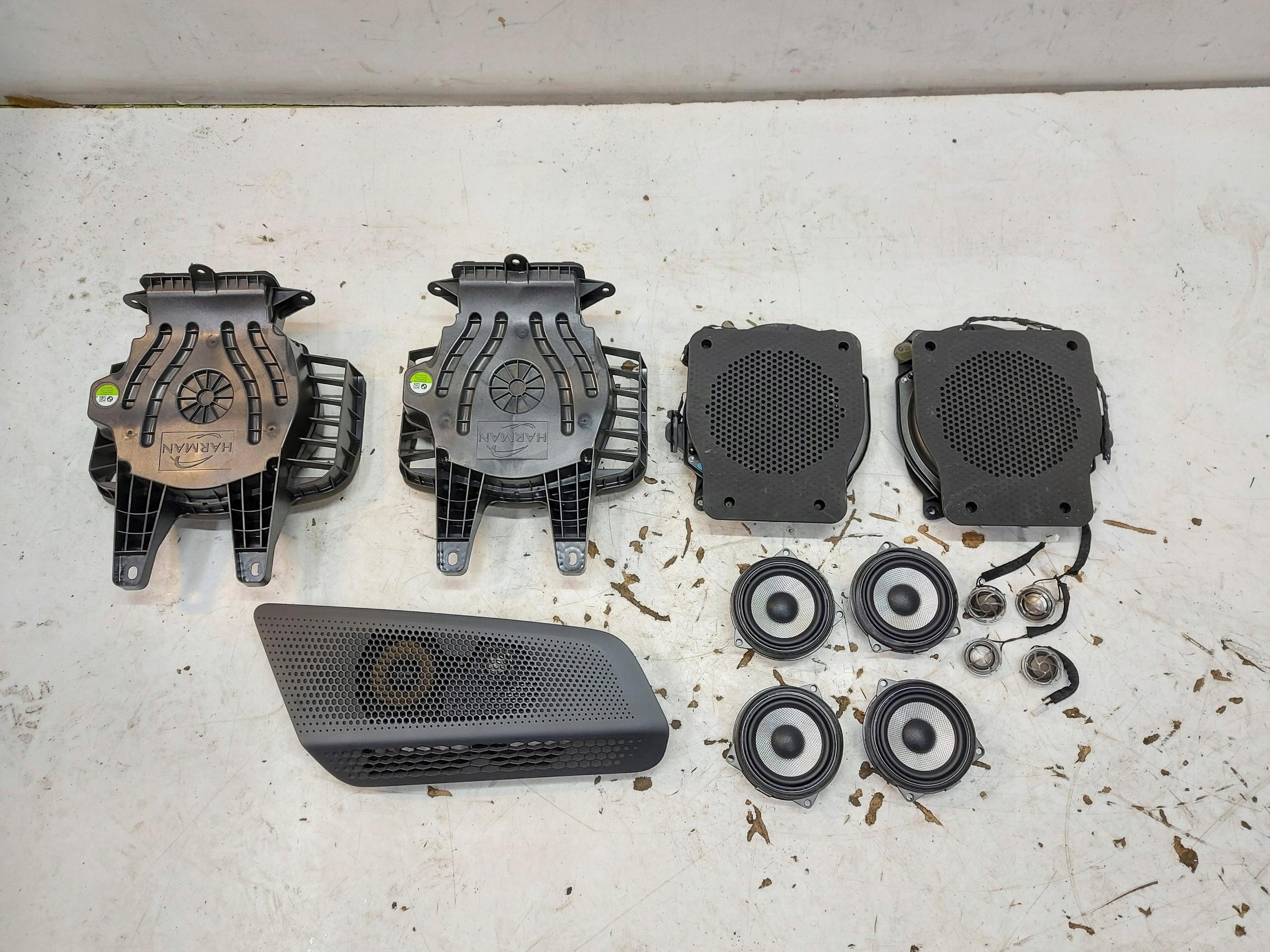 BMW iX i20 2023, Xdrive50 speakers