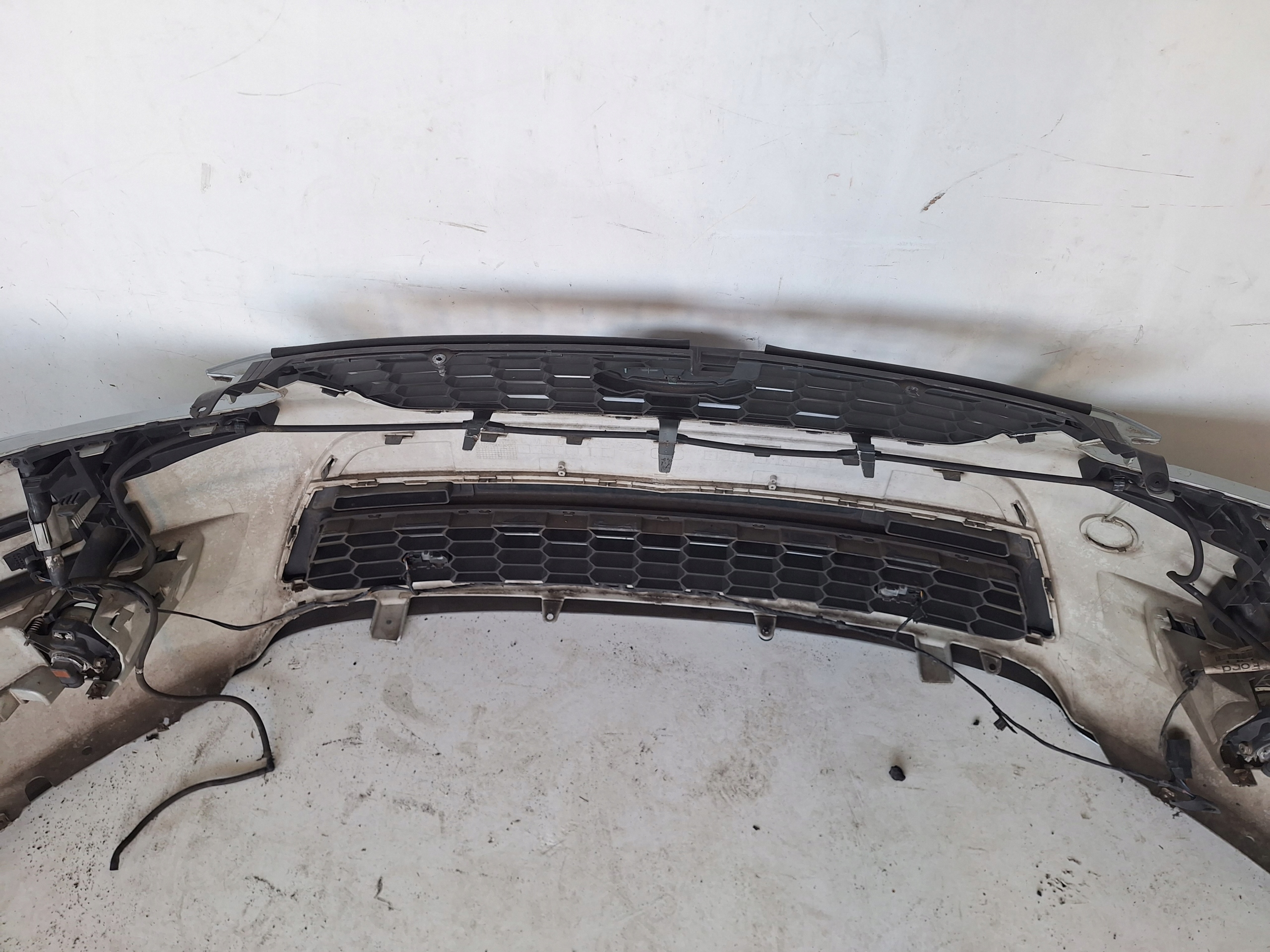 FORD MONDEO MK4 ST 07-10 bumper XENON + PDC