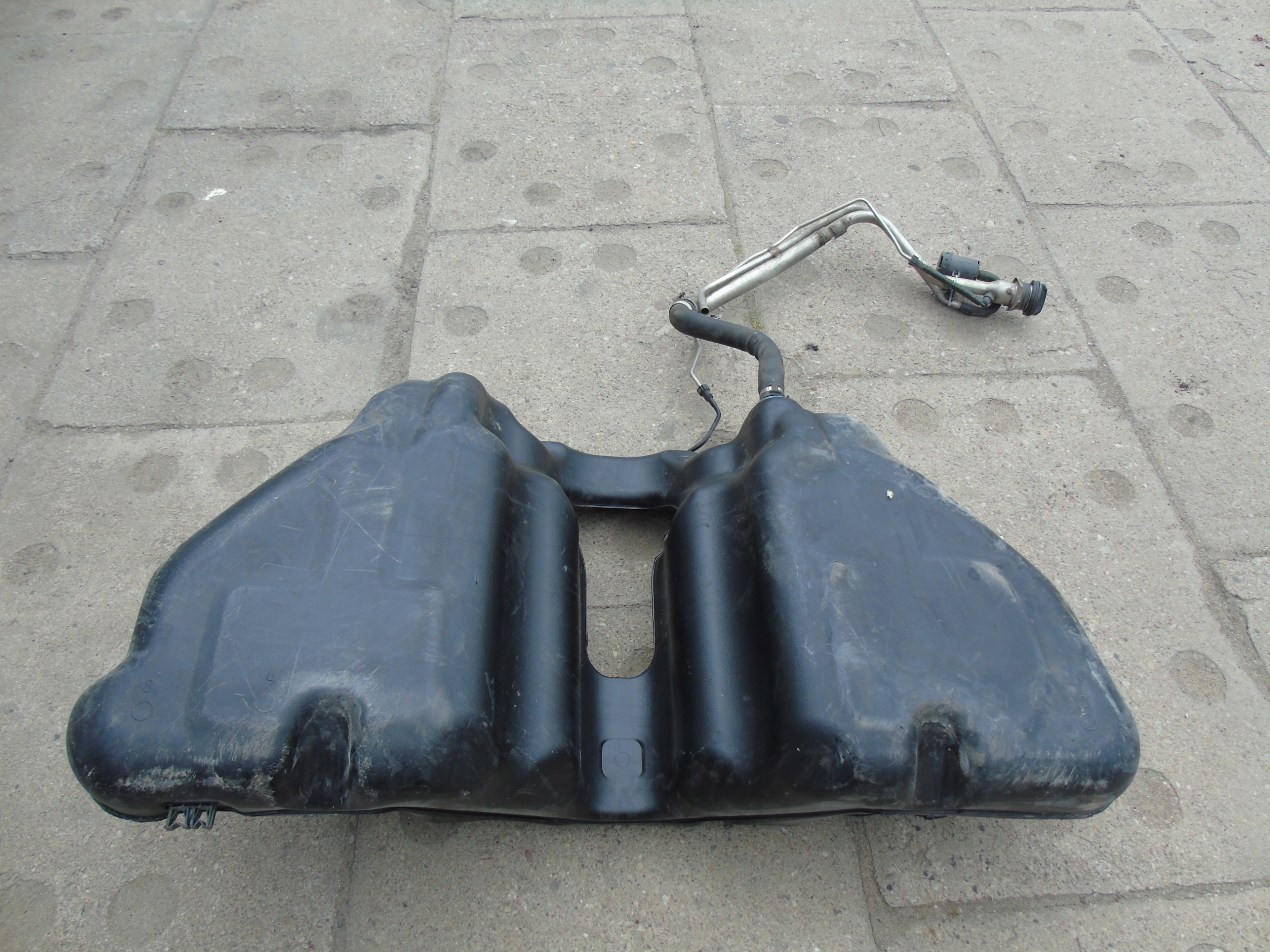 IDEAL KPL.TANK JAGUAR XJ X351 5.UND V8 1