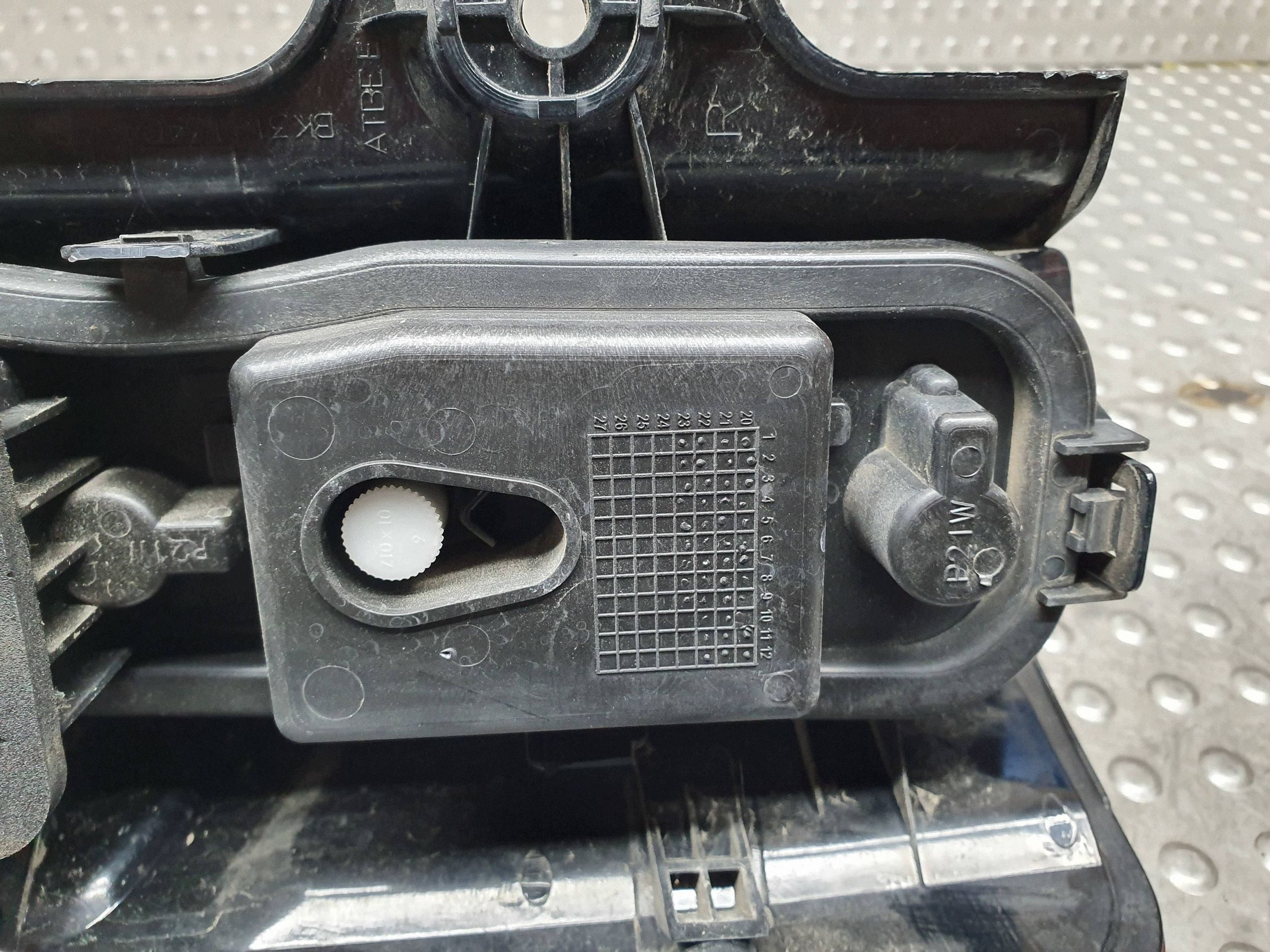 light right rear part BK31-13404-AG FORD TRANSIT MK8 LIFT