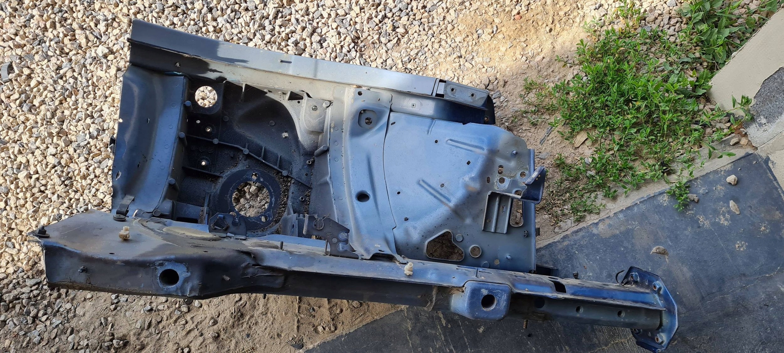 Maserati Quattroporte VI quarter right right front quarter