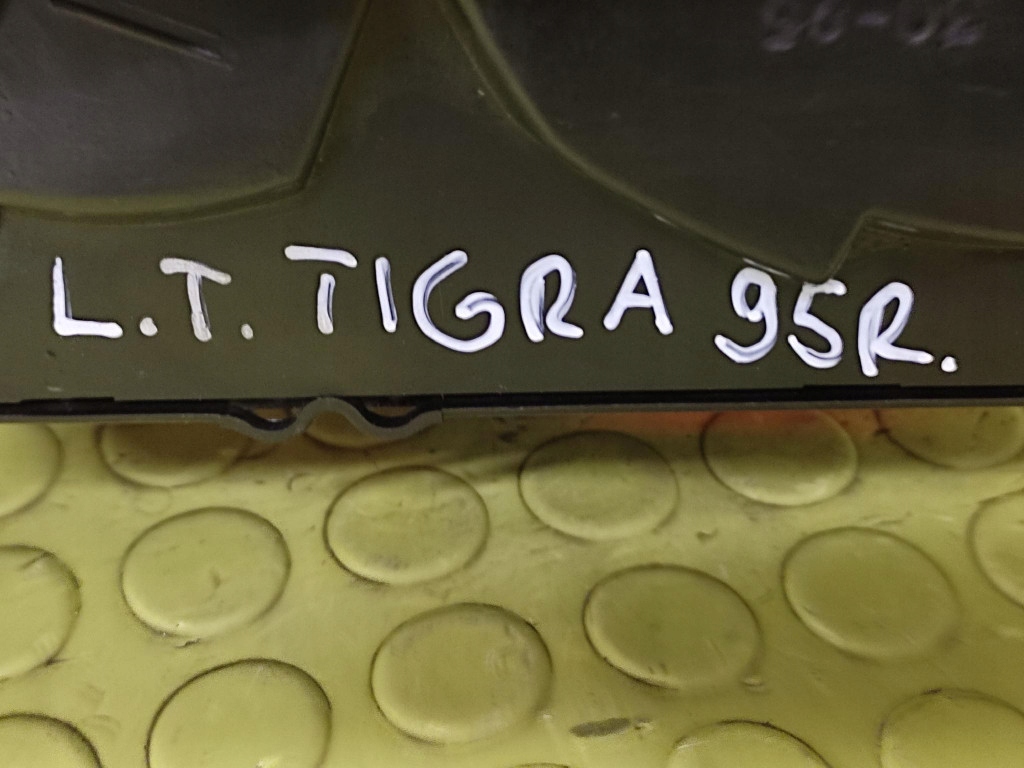 OPEL TIGRA light left rear part