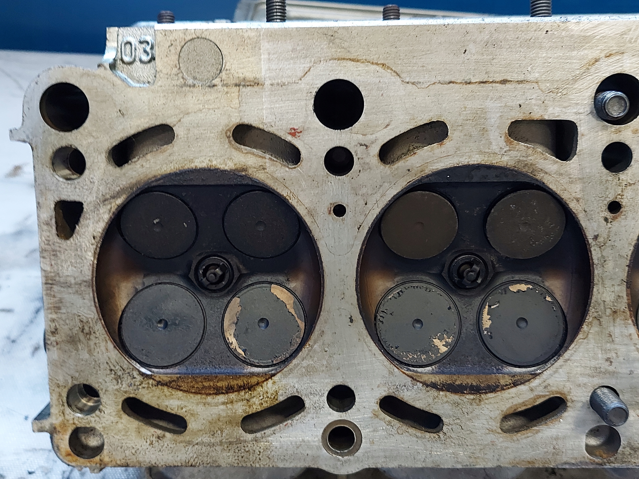 head. BMW 5 E39 E38 3.0 V8 1729331