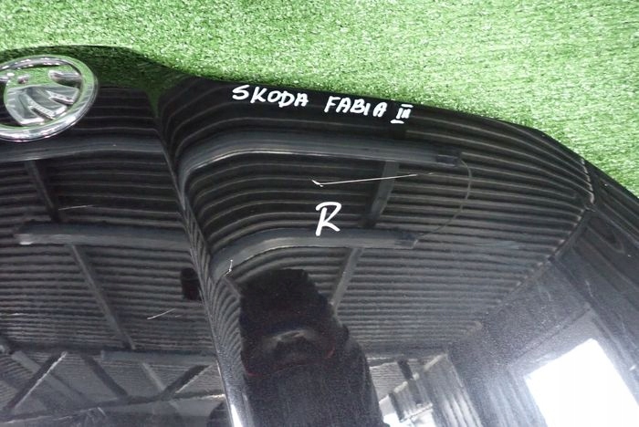 SKODA FABIA III cofano