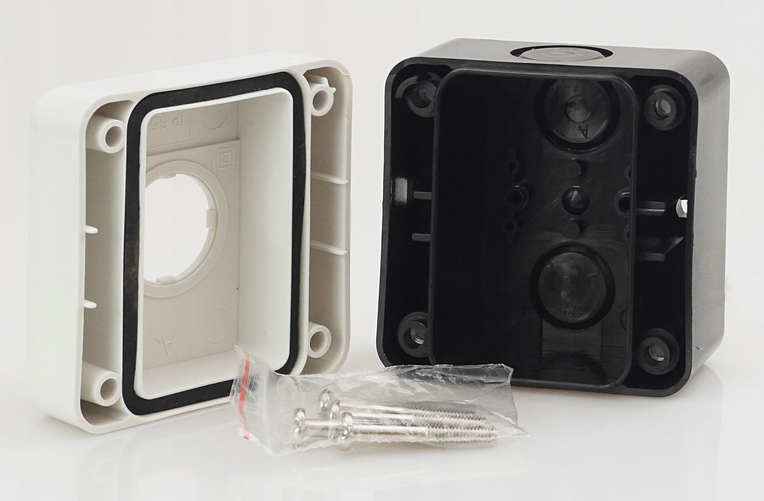 PRZYCISK AWARYJNY STOP Z KLUCZEM W KASECIE BIAŁA Marka Adelid