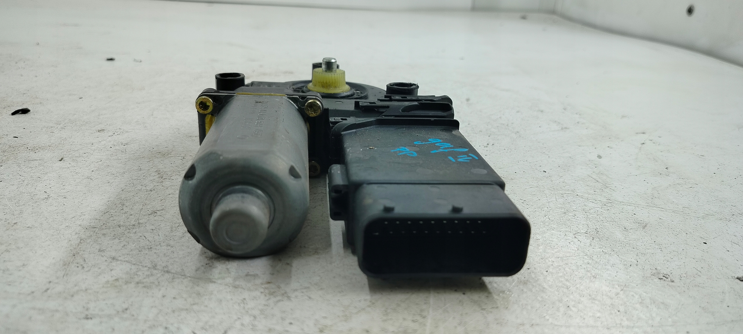 VW GOLF IV LEON and mini motor windows right front