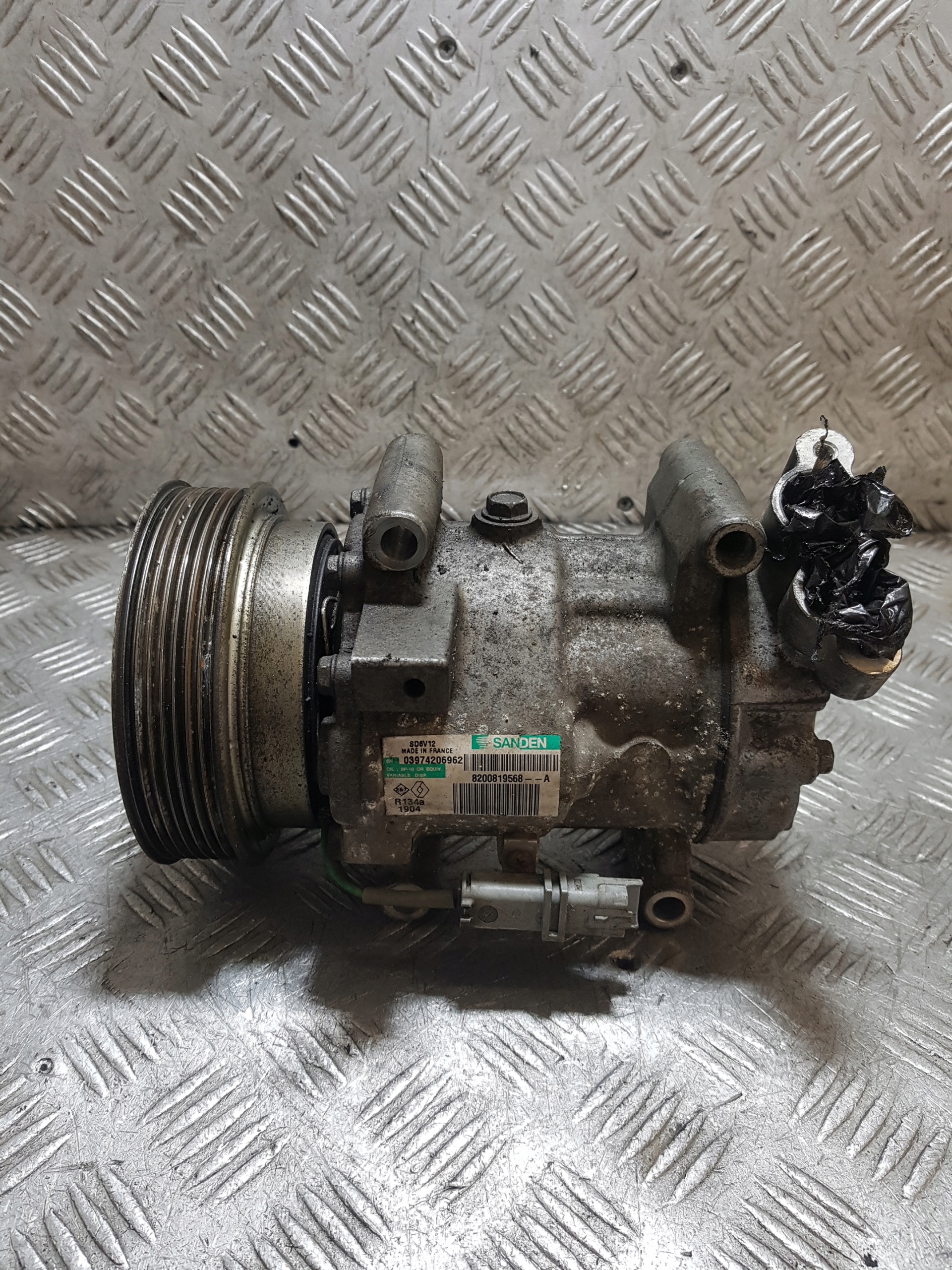 Klimakompressor klimaanlage RENAULT CLIO 3 8200819568-A SD6V12