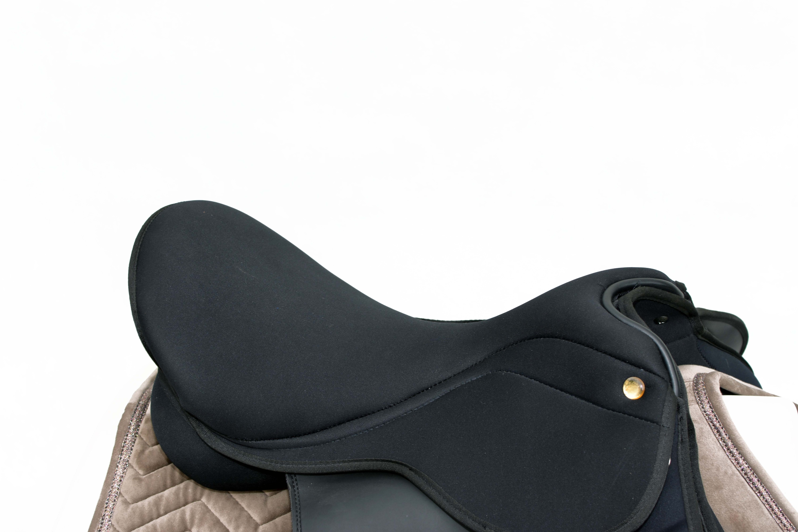 SIODŁO WSZECHSTRONNE Z WYMIENNYM ŁĘKIEM 17,5C Rodzaj wszechstronne