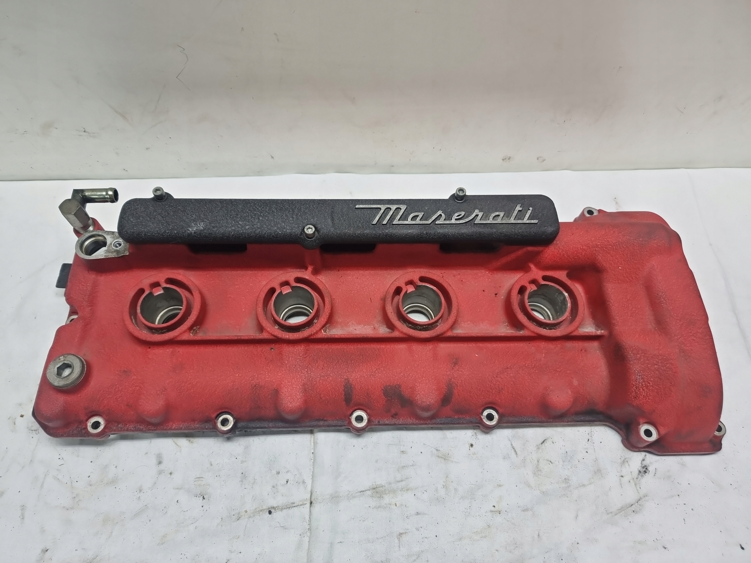 MASERATI GRANTURISMO POKRYWA GŁOWICY